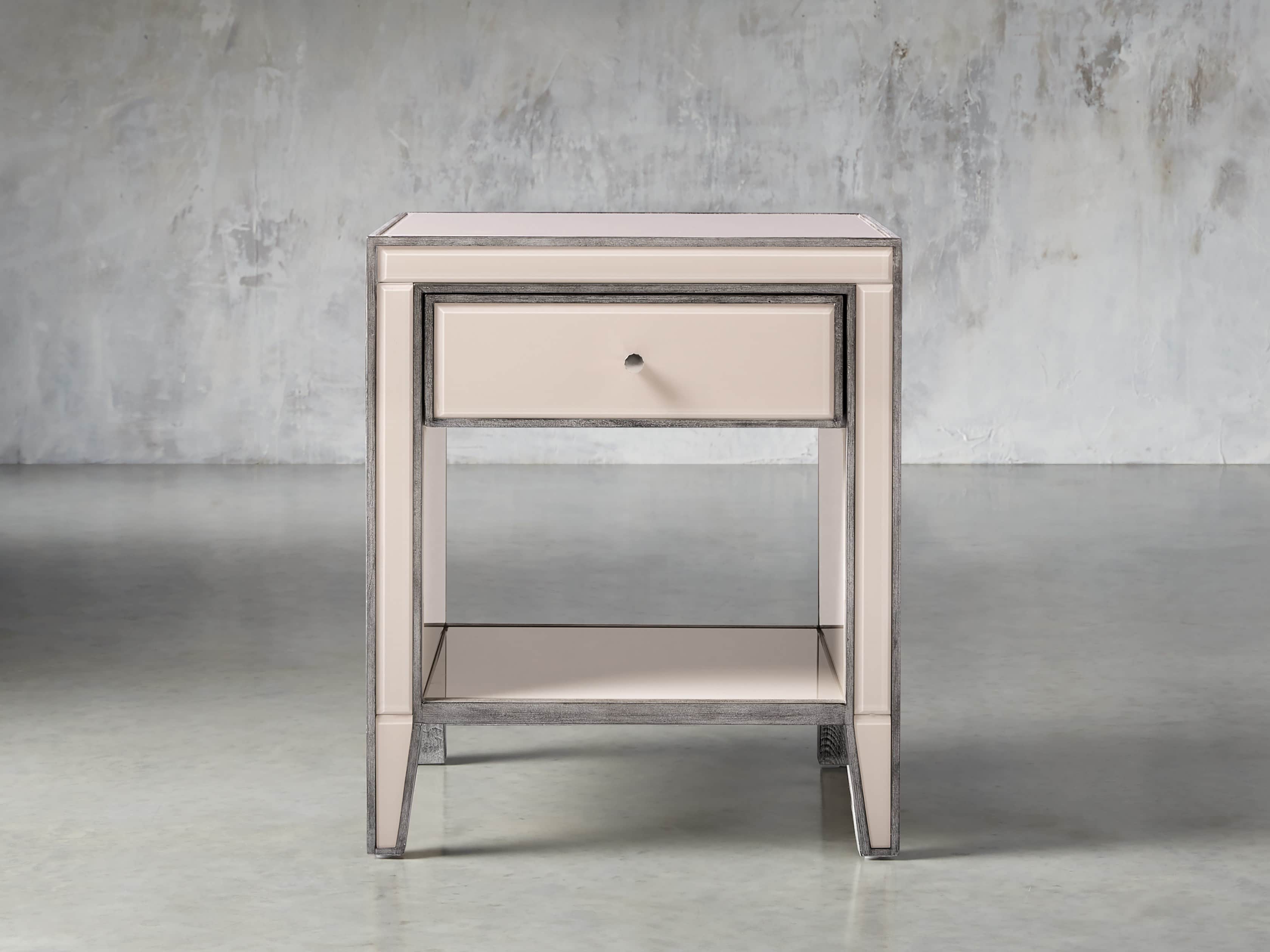 Reese 1 Drawer Nightstand in Galleria Blush
