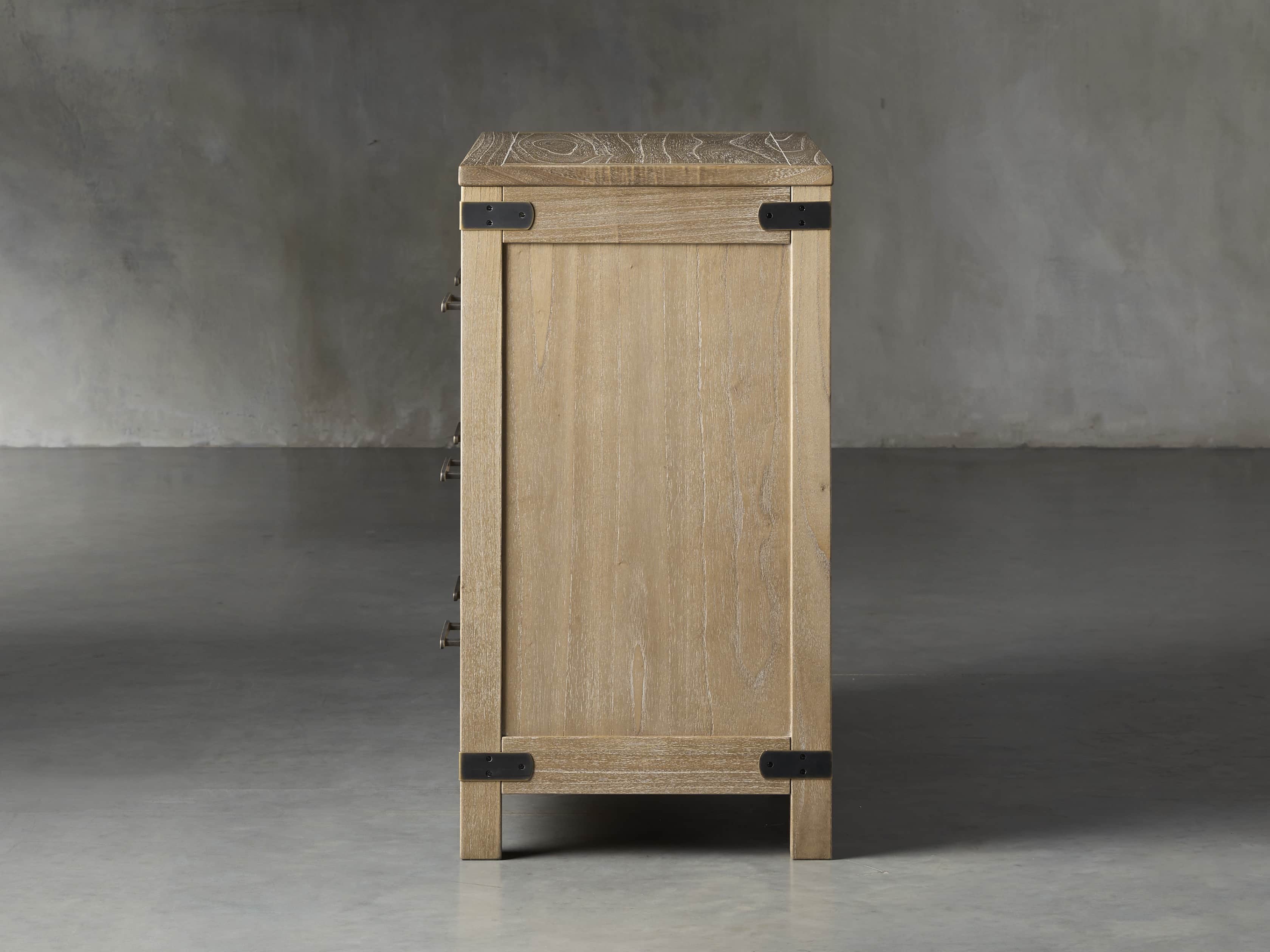 Tremont 3 Drawer Chest in Dry Branch Natural