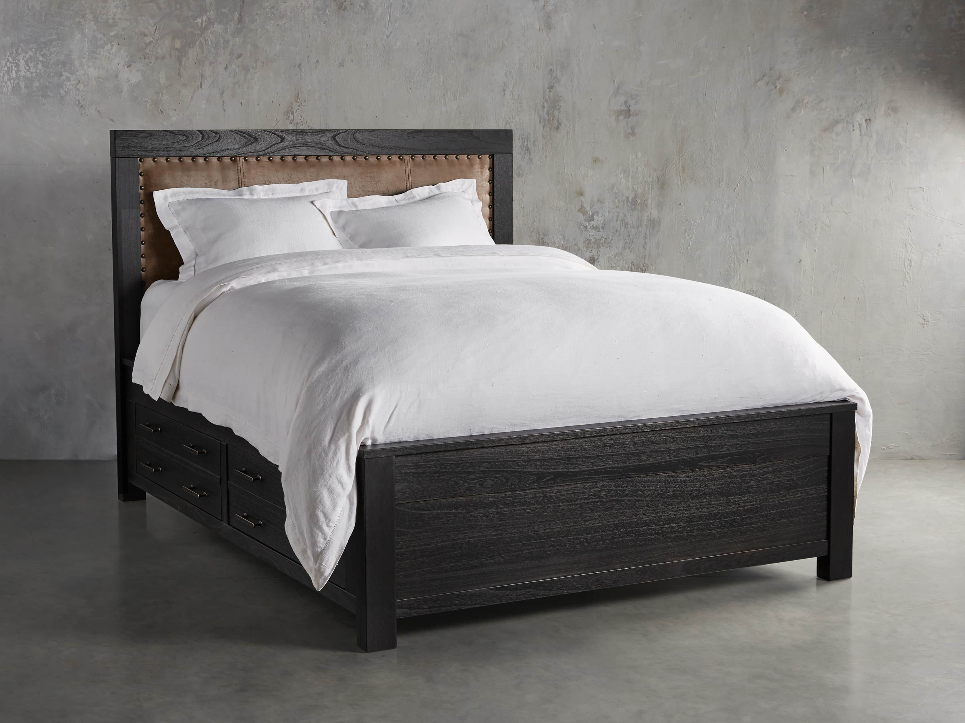 Tremont King Storage Bed in Dry Branch Black
