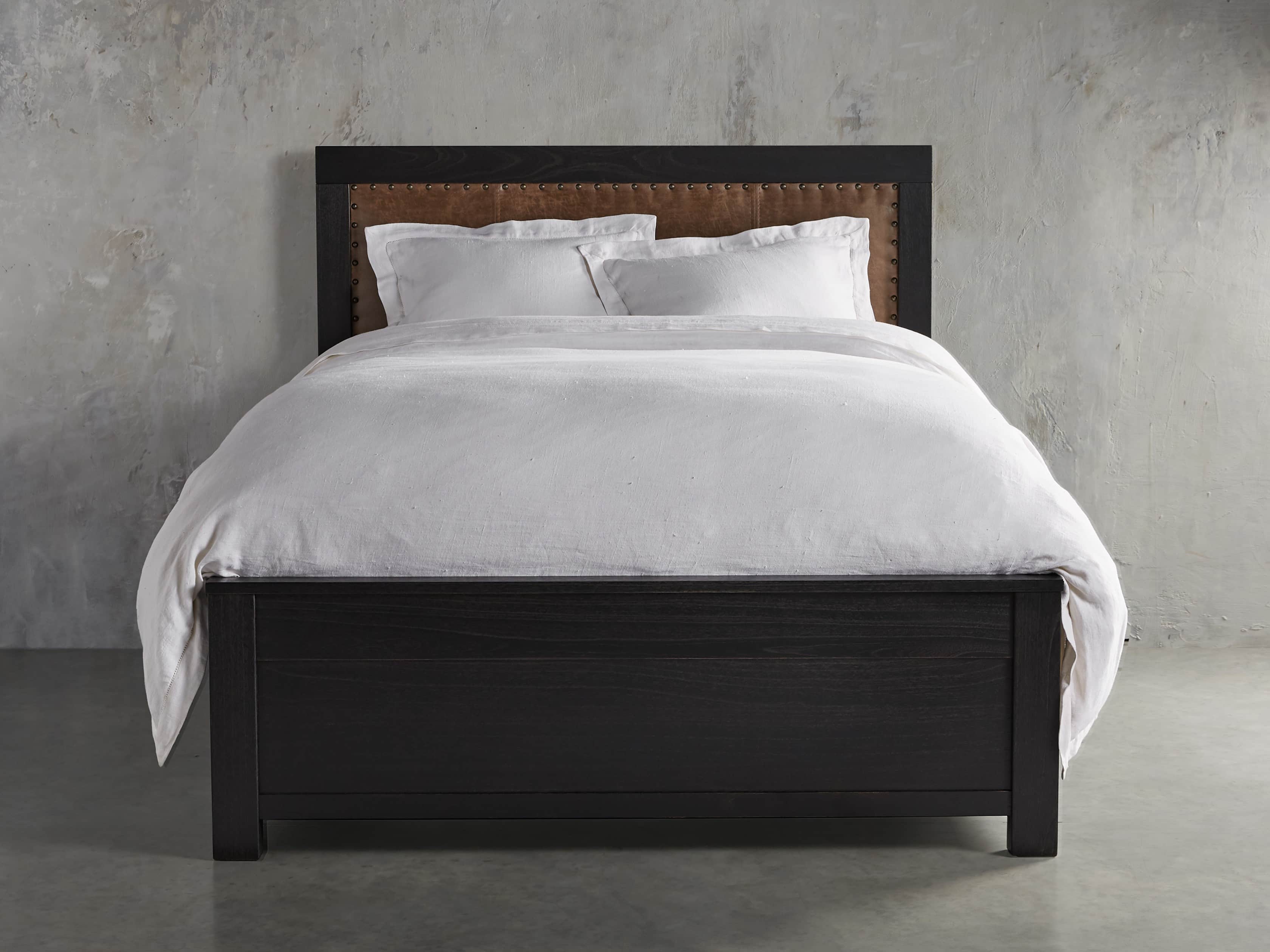 Tremont King Storage Bed in Dry Branch Black