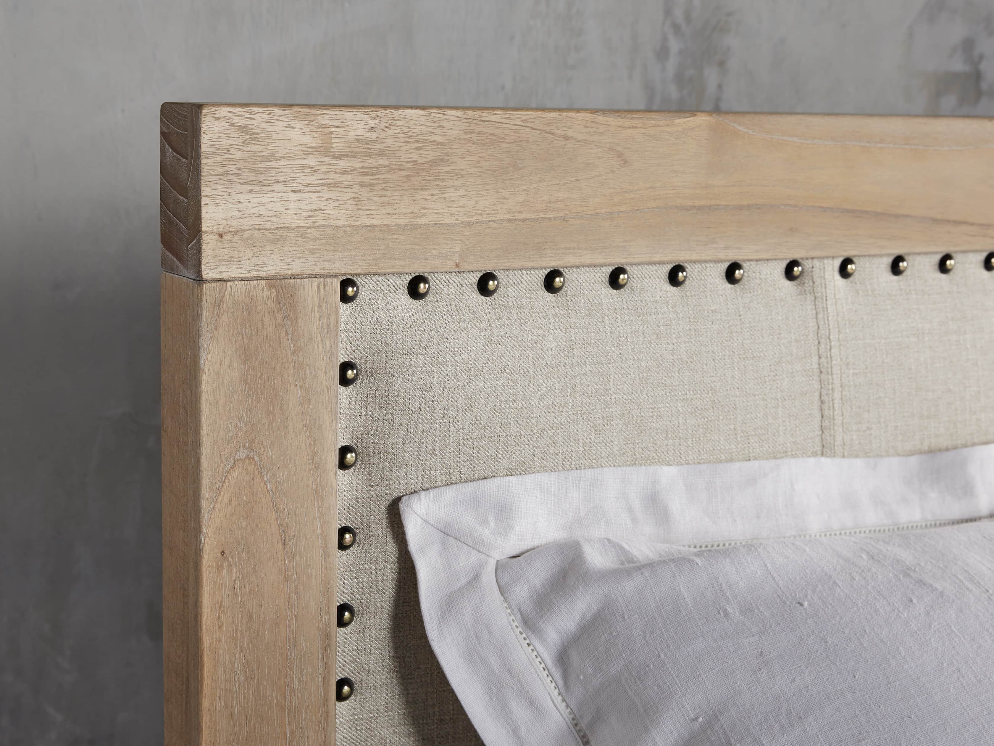 Tremont 81" King Storage Bed in Dry Branch Natural
