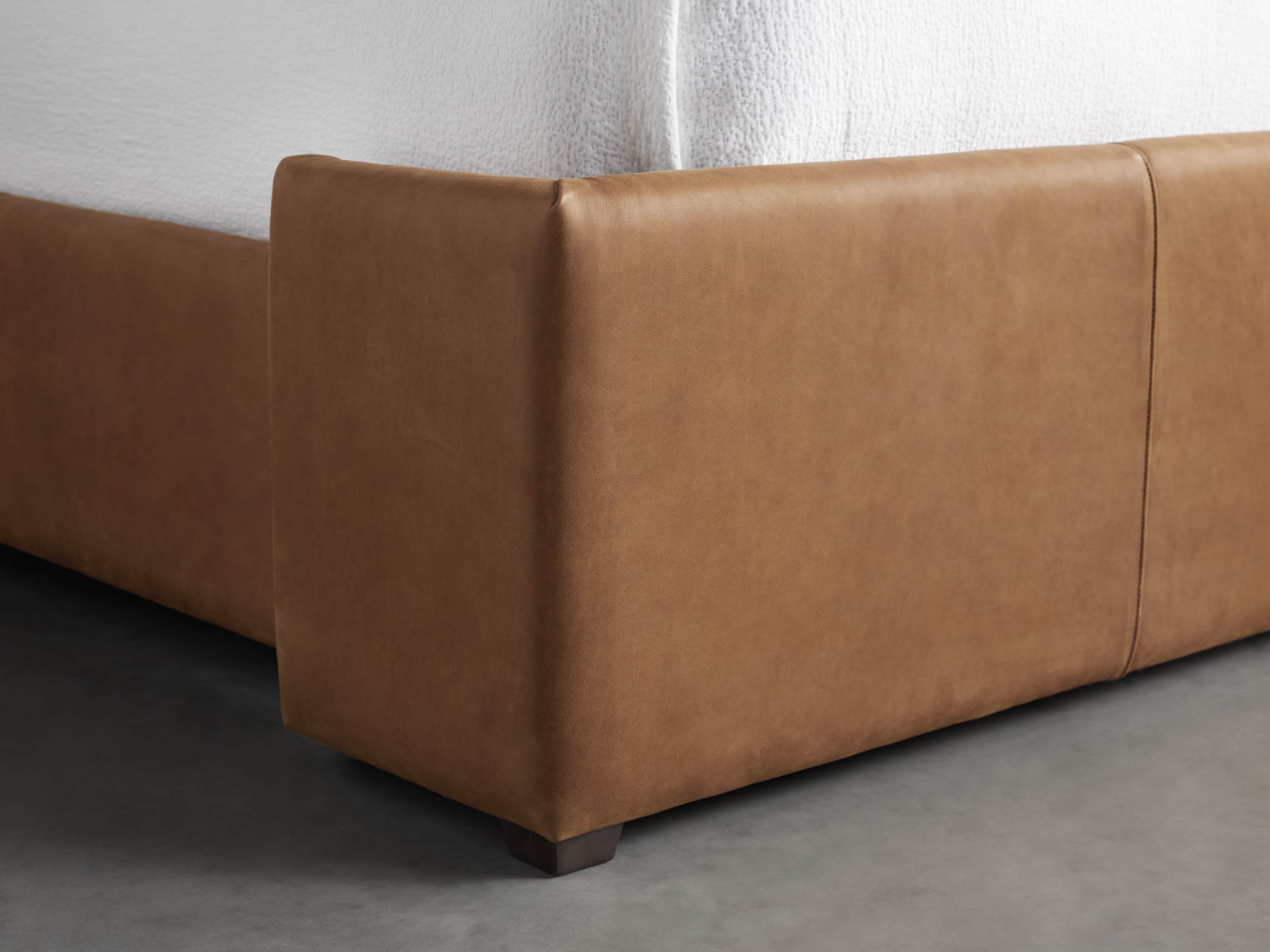 Wyller Queen Bed in Lukas Pecan, slide 4 of 8