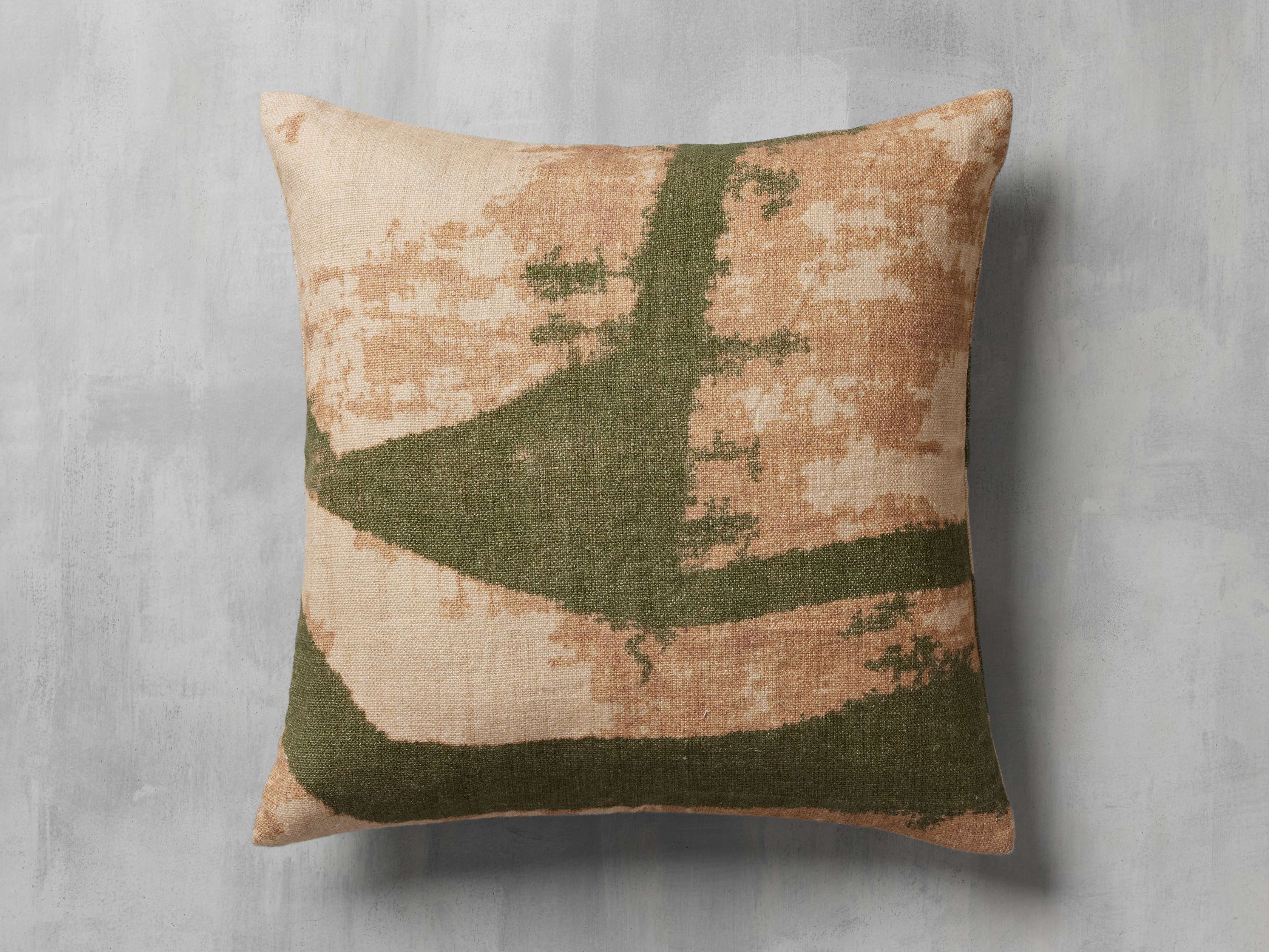 Lomi Pillow Cover – Arhaus