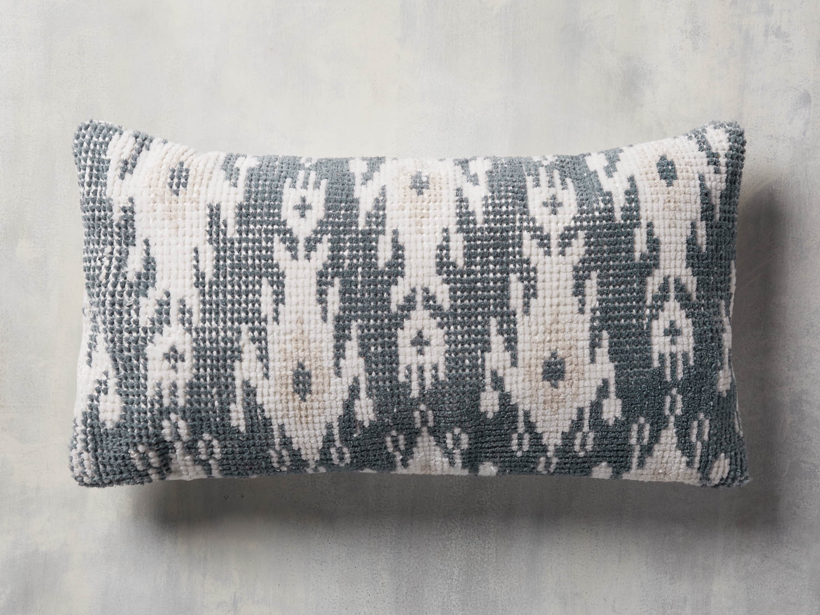 Baja Outdoor Lumbar Pillow