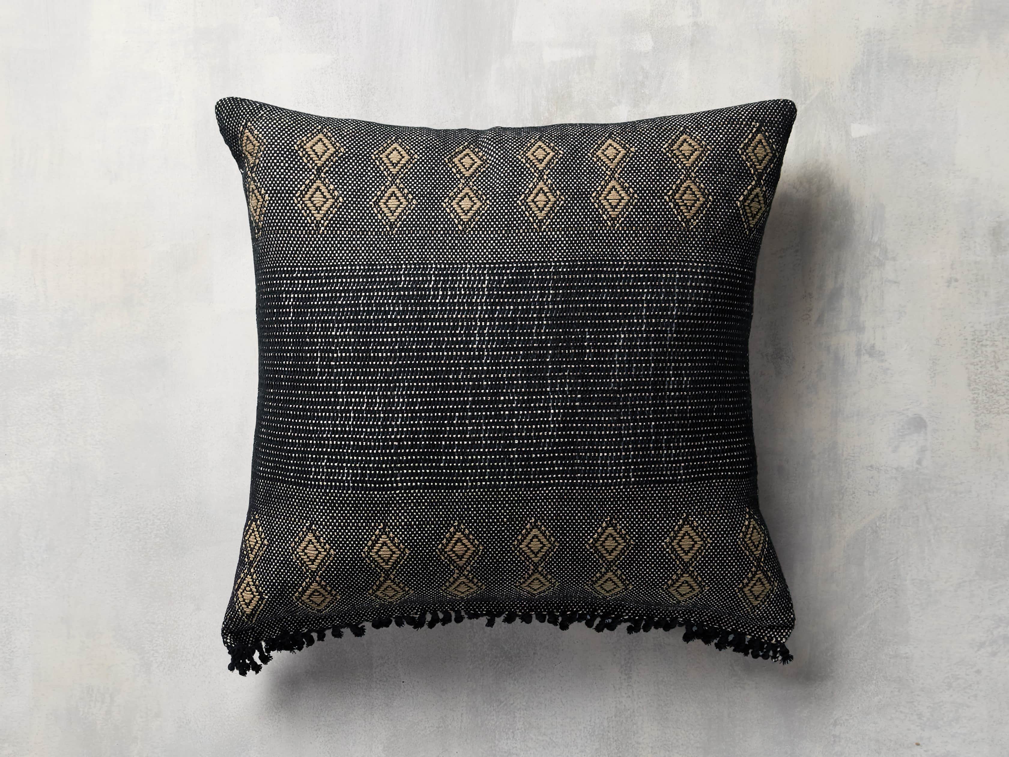 Agua Moon 20" Pillow in Black