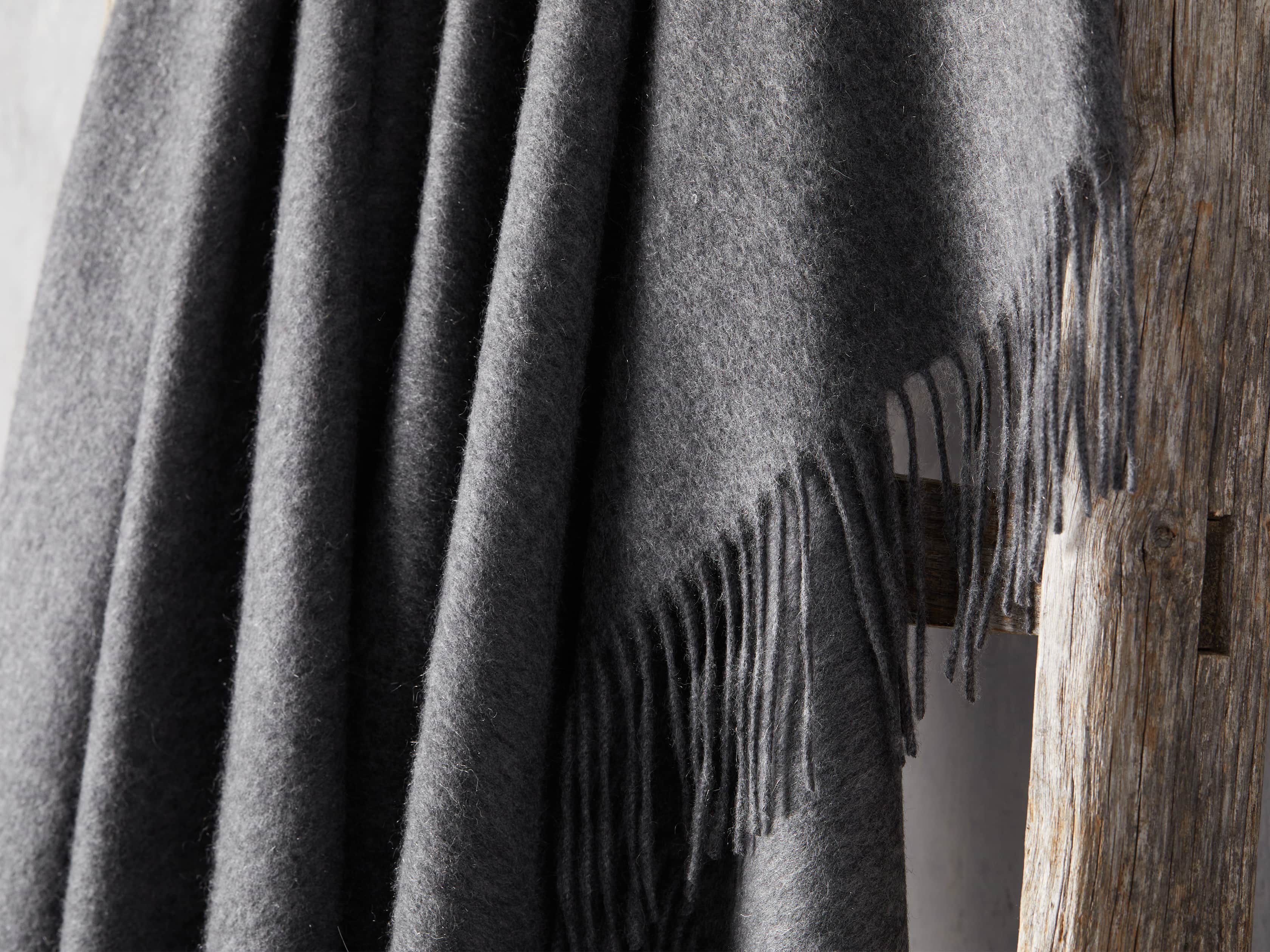 Cashmere Throw in Dark Grey, slide 3 of 3