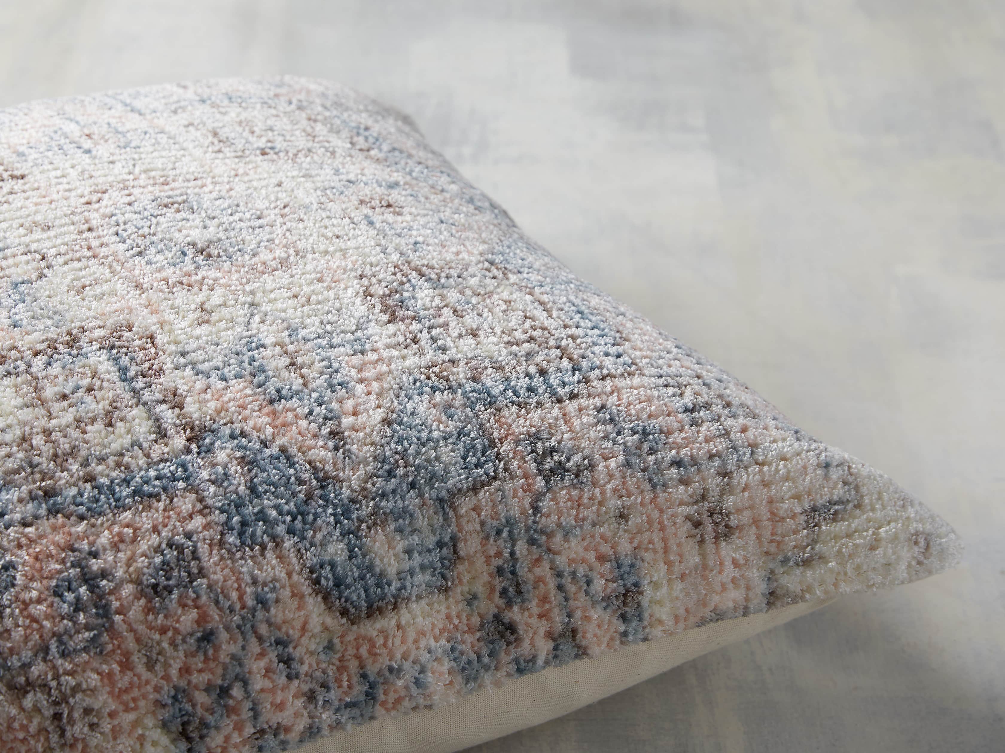 Ellery Pillow