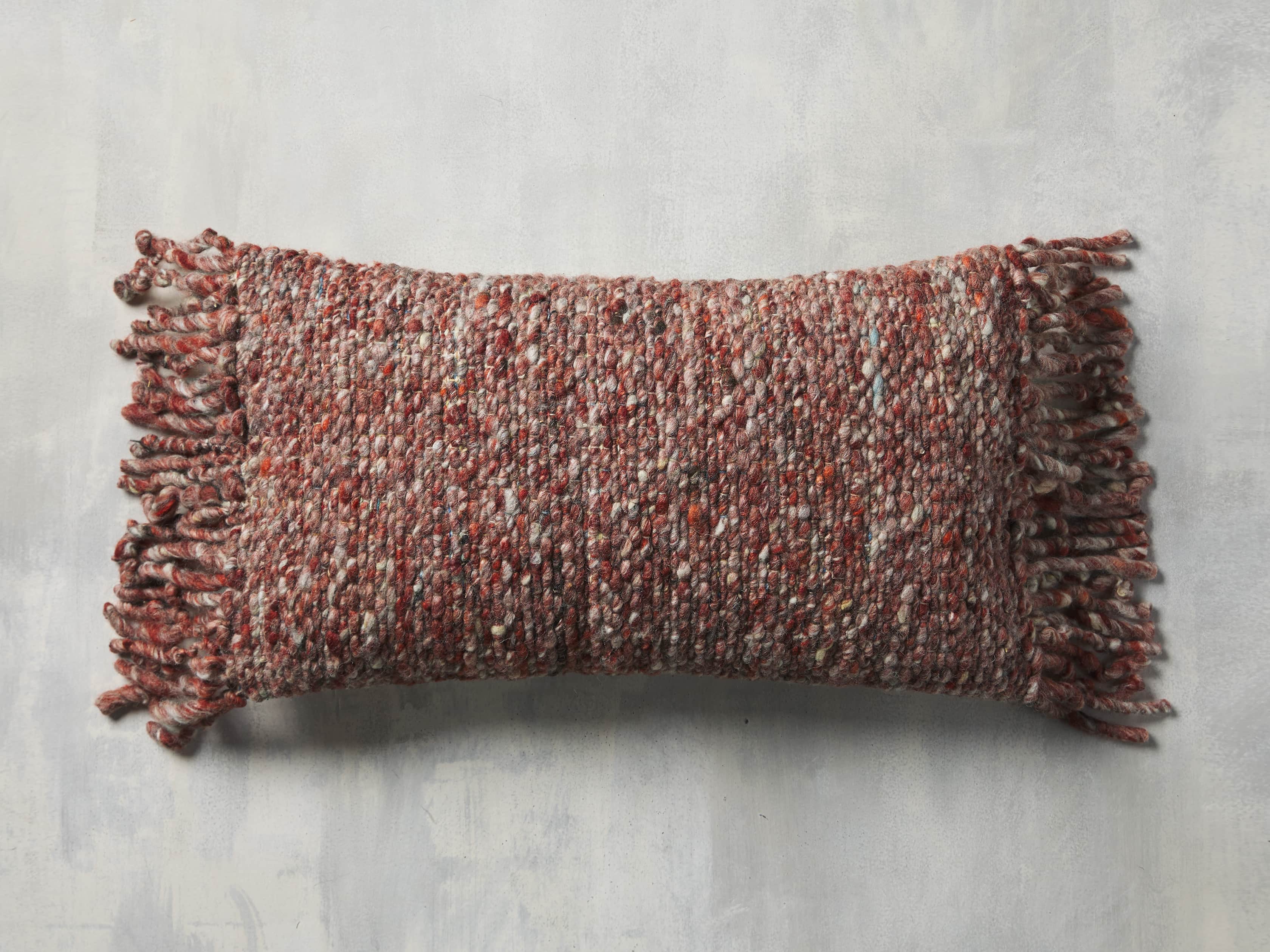 Estela Pillow, slide 3 of 4