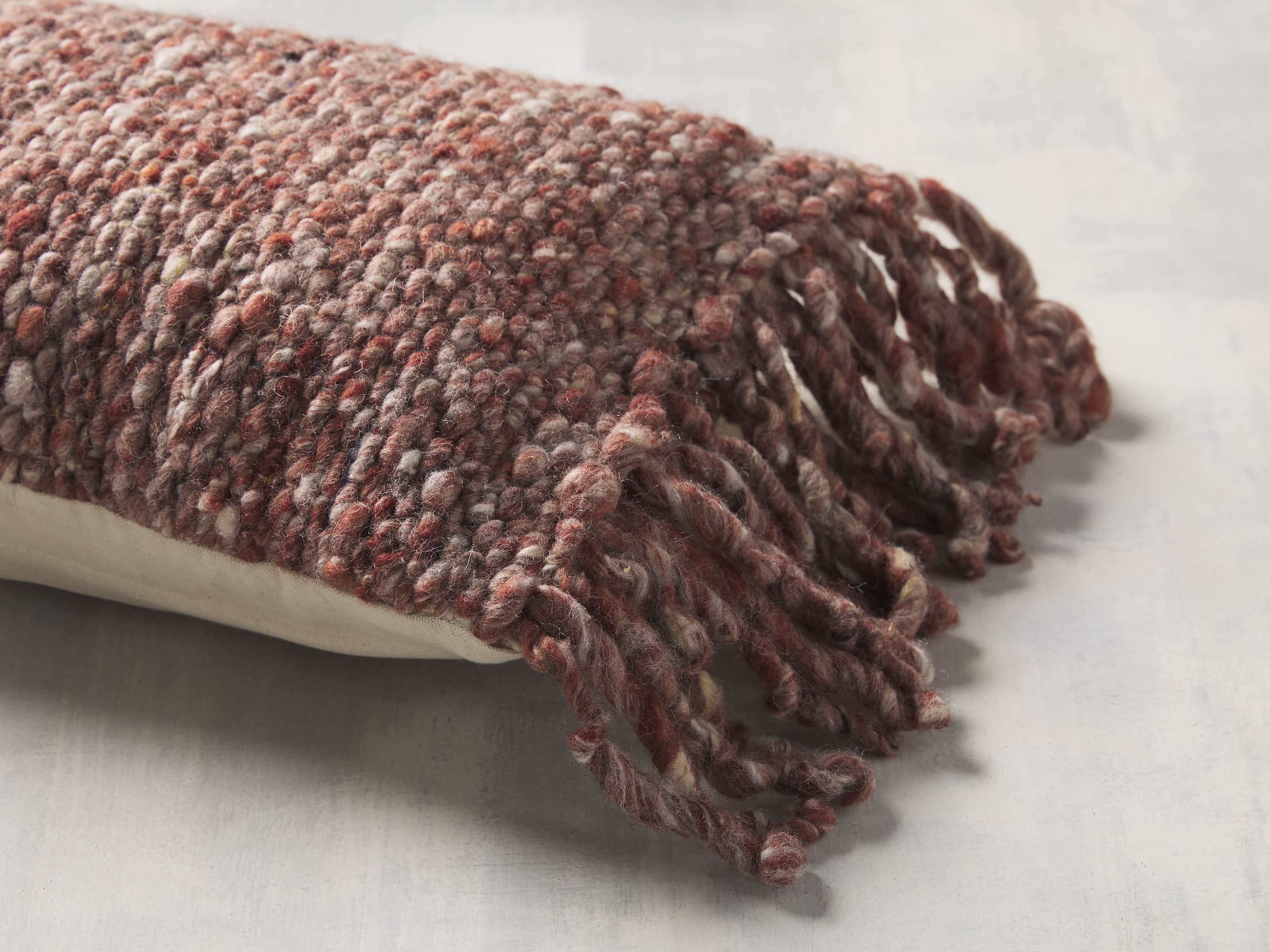 Estela Pillow, slide 2 of 4