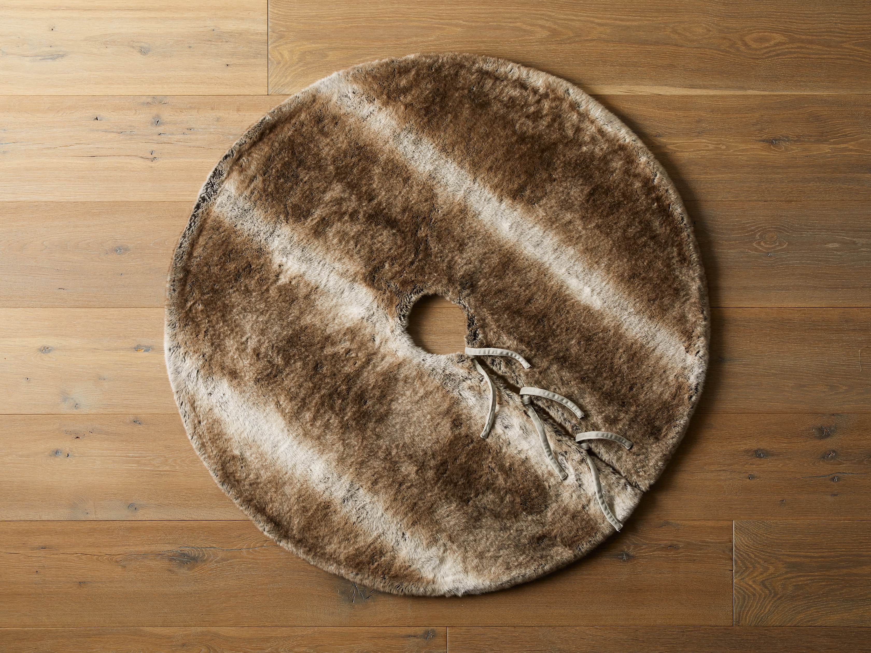 Grey Wolf Faux Fur Tree Skirt, slide 2 of 4