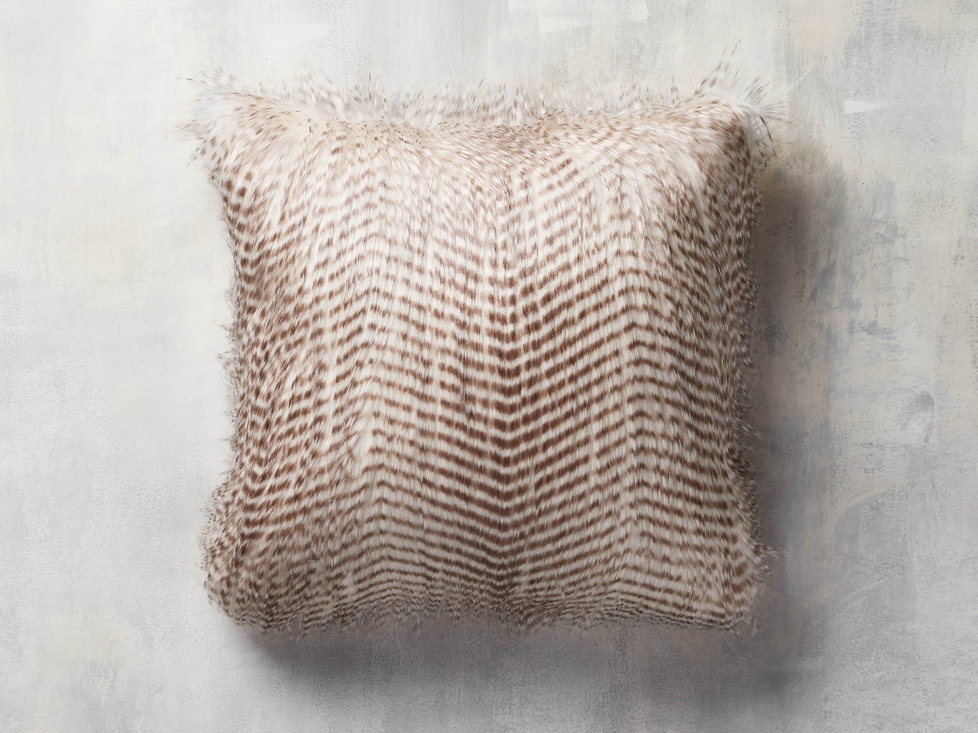 Faux Fur Feather 19" Pillow in Ivory