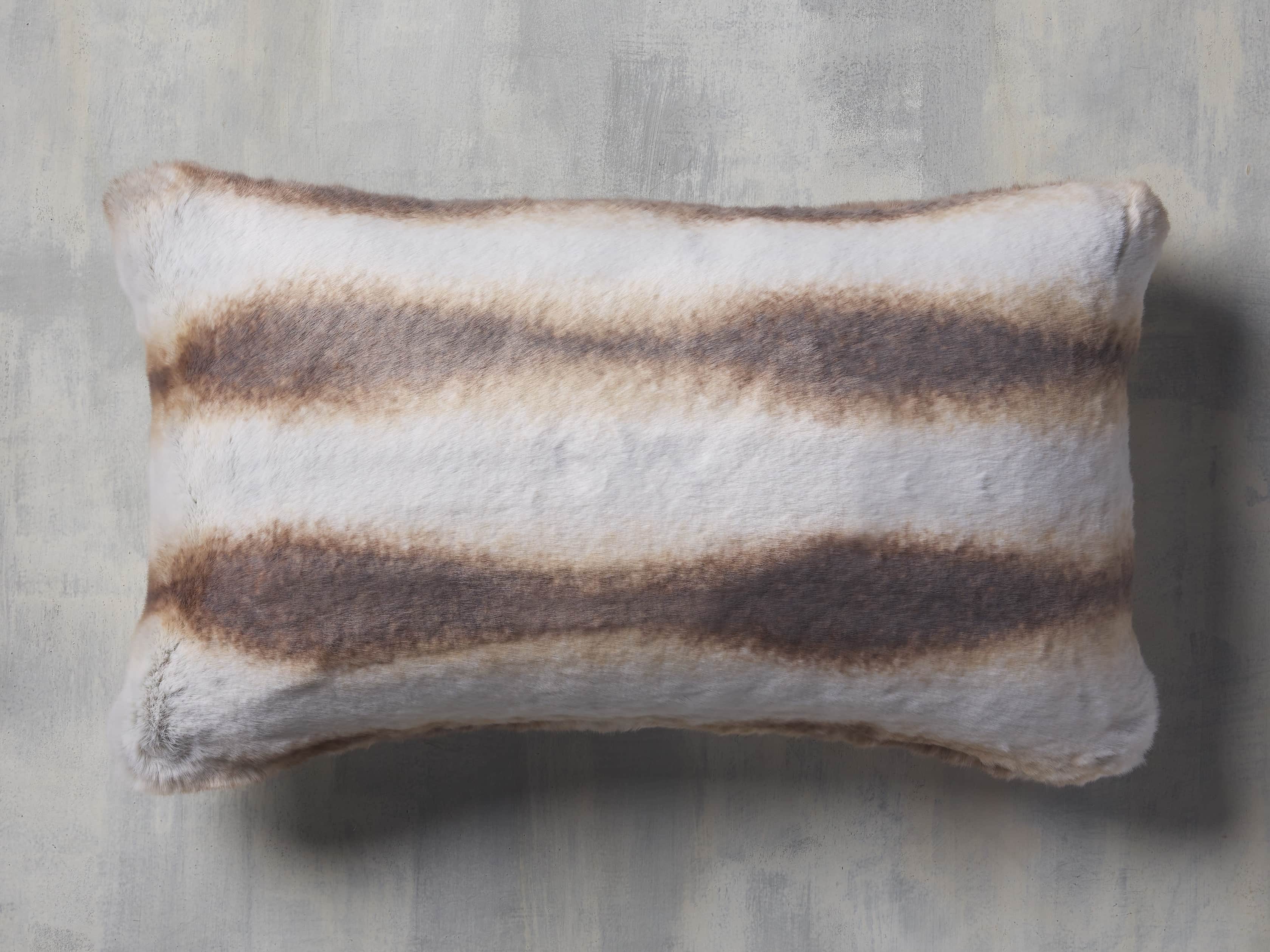 FAUX FUR LUMBAR PILLOW COVER IN CHINCHILLA, slide 4 of 8