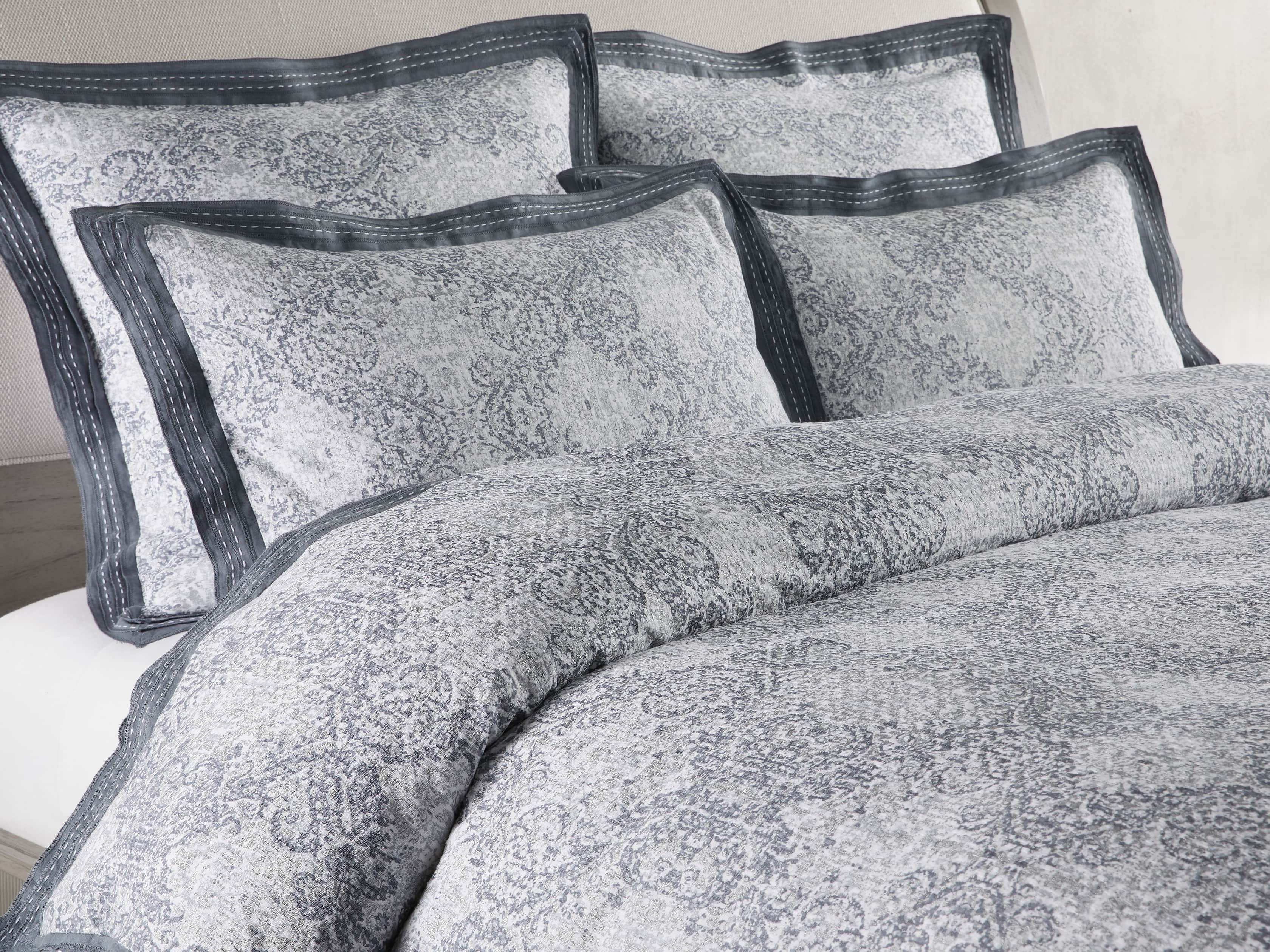 Gabriell Queen Duvet in Navy, slide 3 of 5