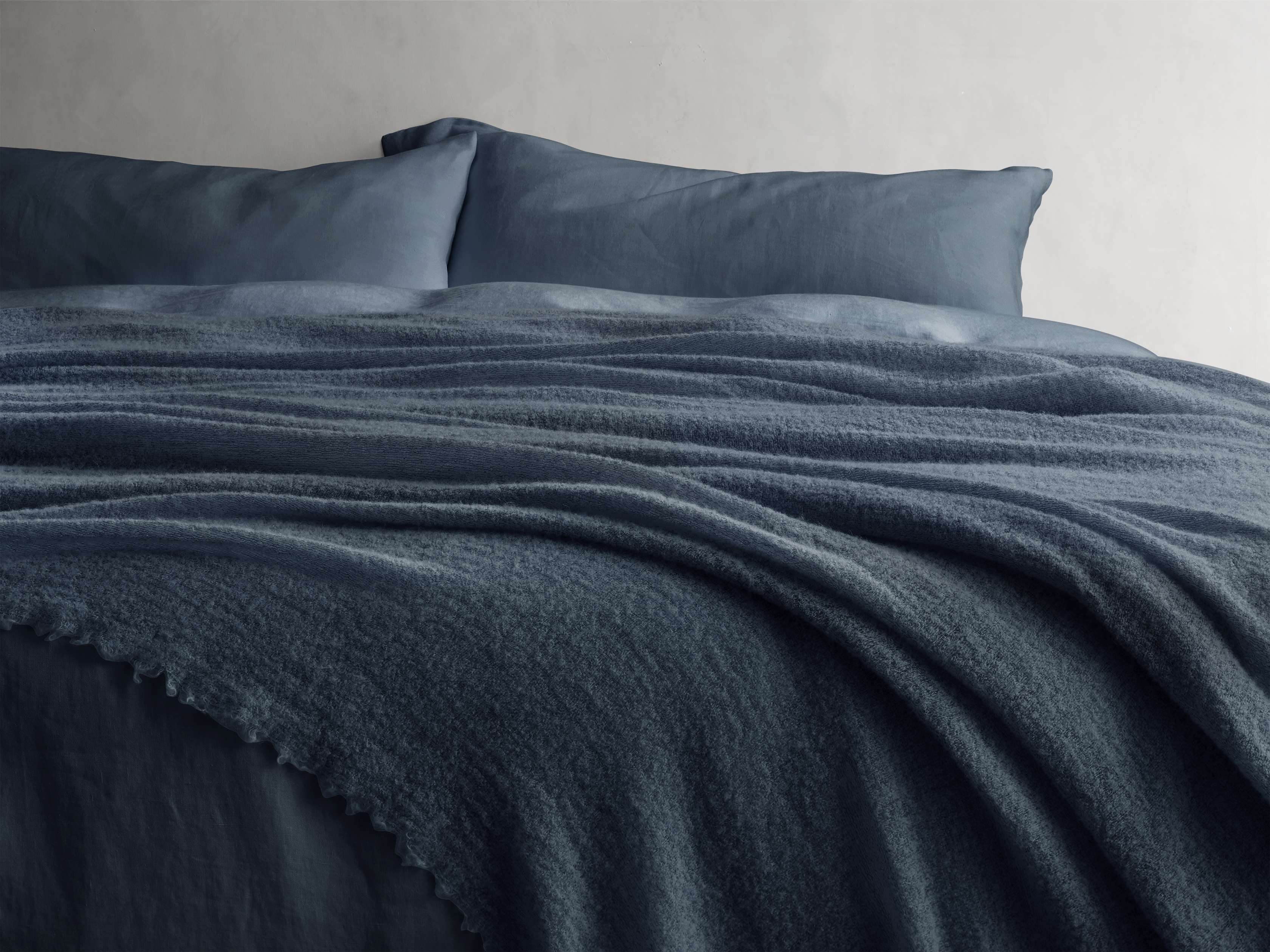 Italian Alpaca Boucle Bed Blanket – Arhaus