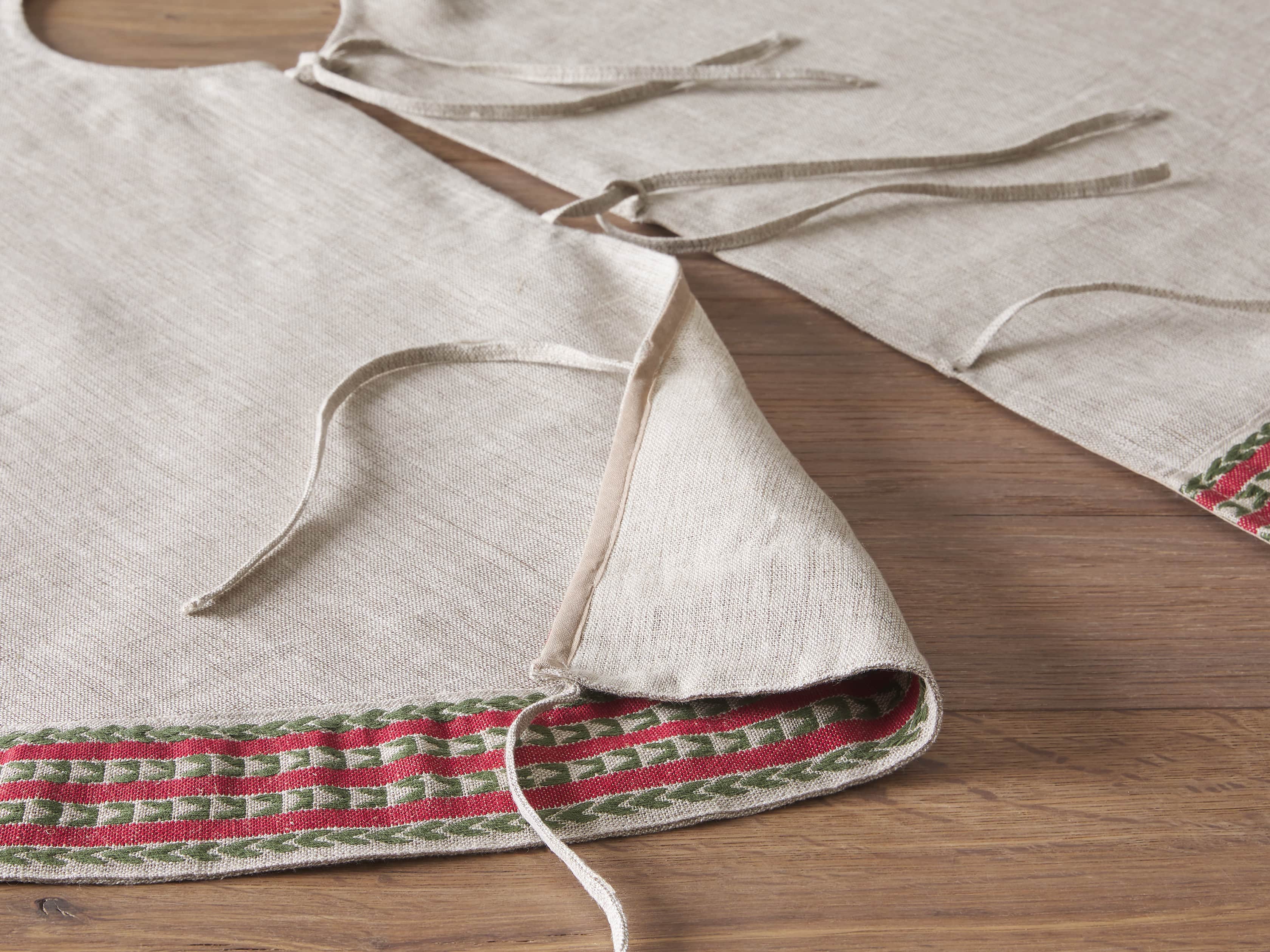 Natural Jute Stripe Tree Skirt, slide 3 of 4