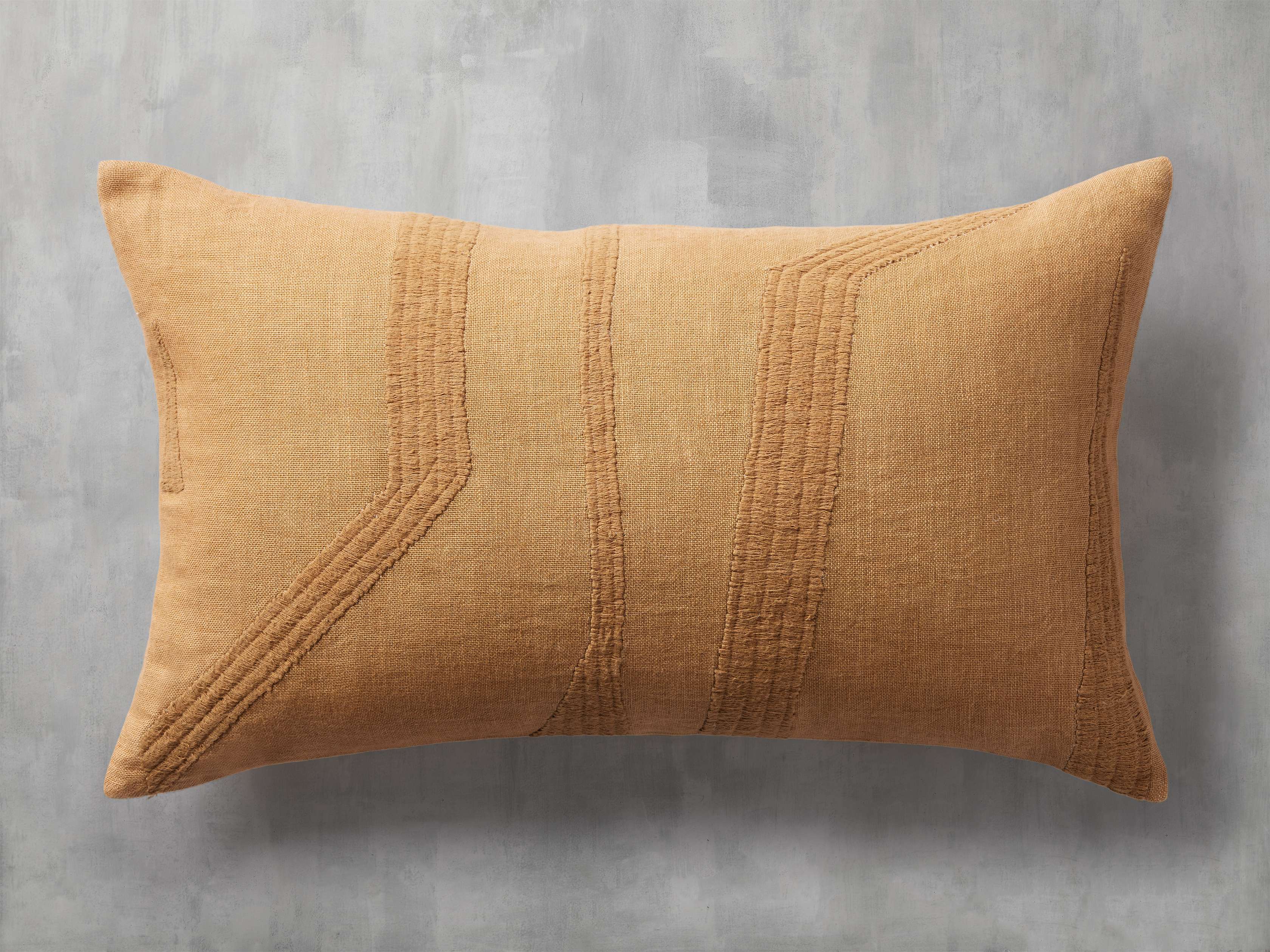 Kellan Lumbar Pillow Cover – Arhaus