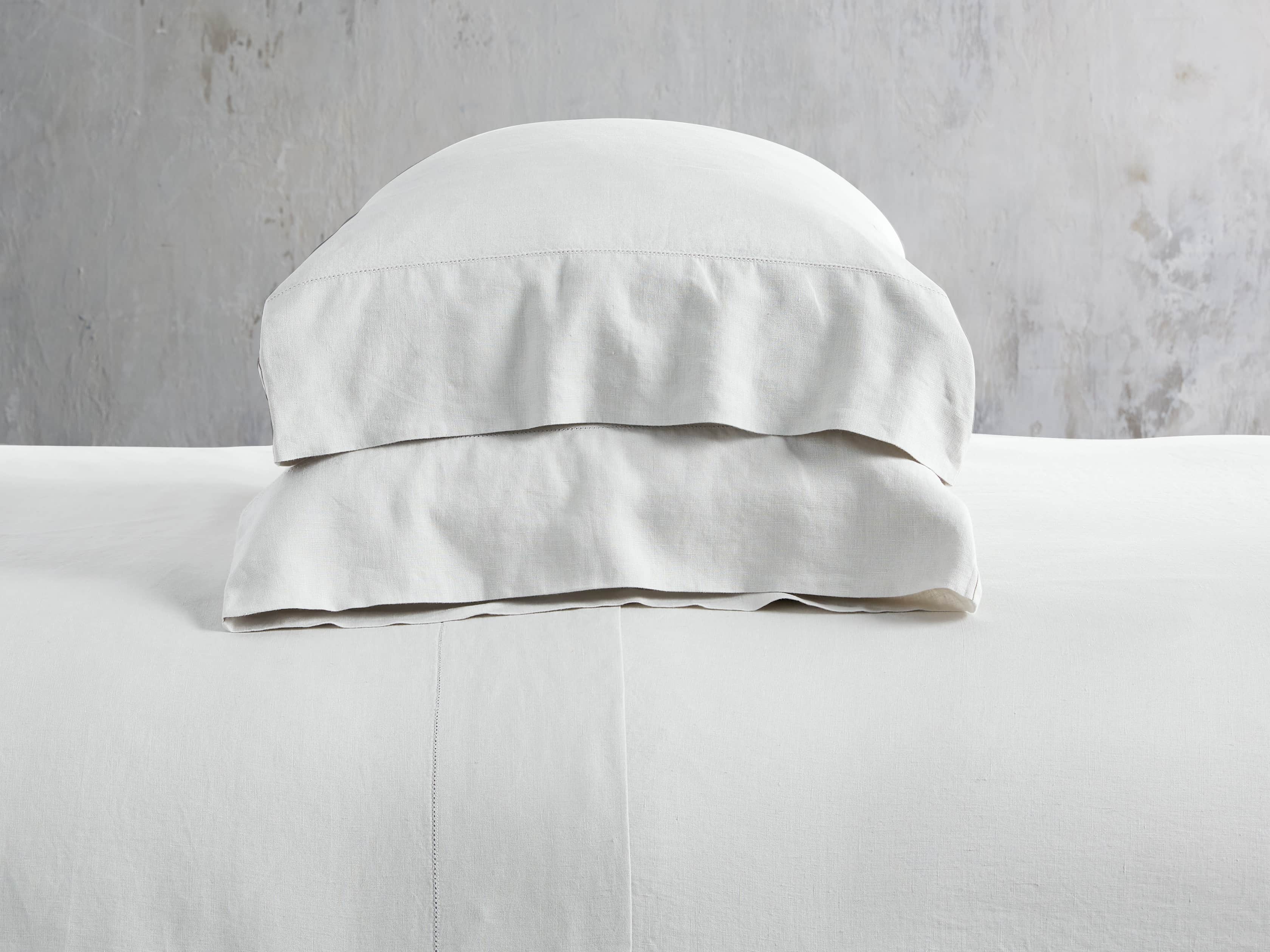 Queen Italian Linen Hemstitch Sheet Set in White, slide 1 of 5