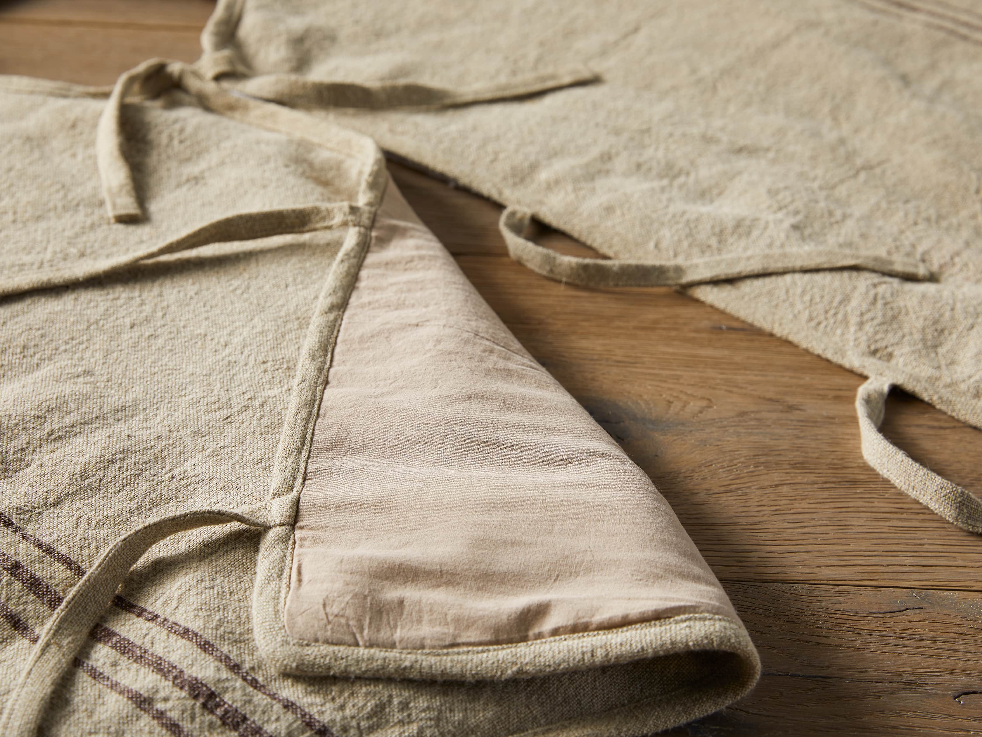 Stripped Linen Tree Skirt