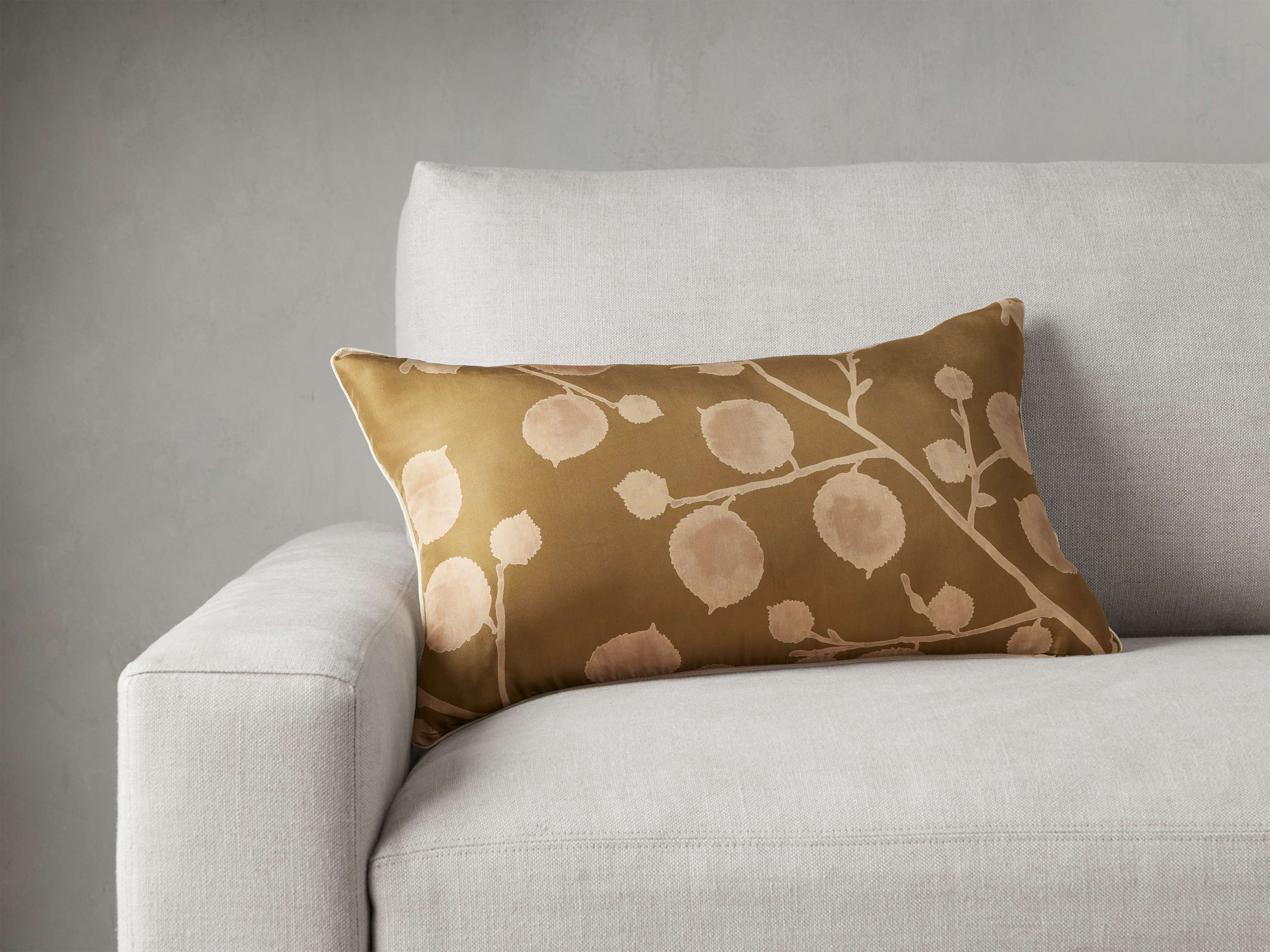 Lomi Pillow Cover in Green | Arhaus