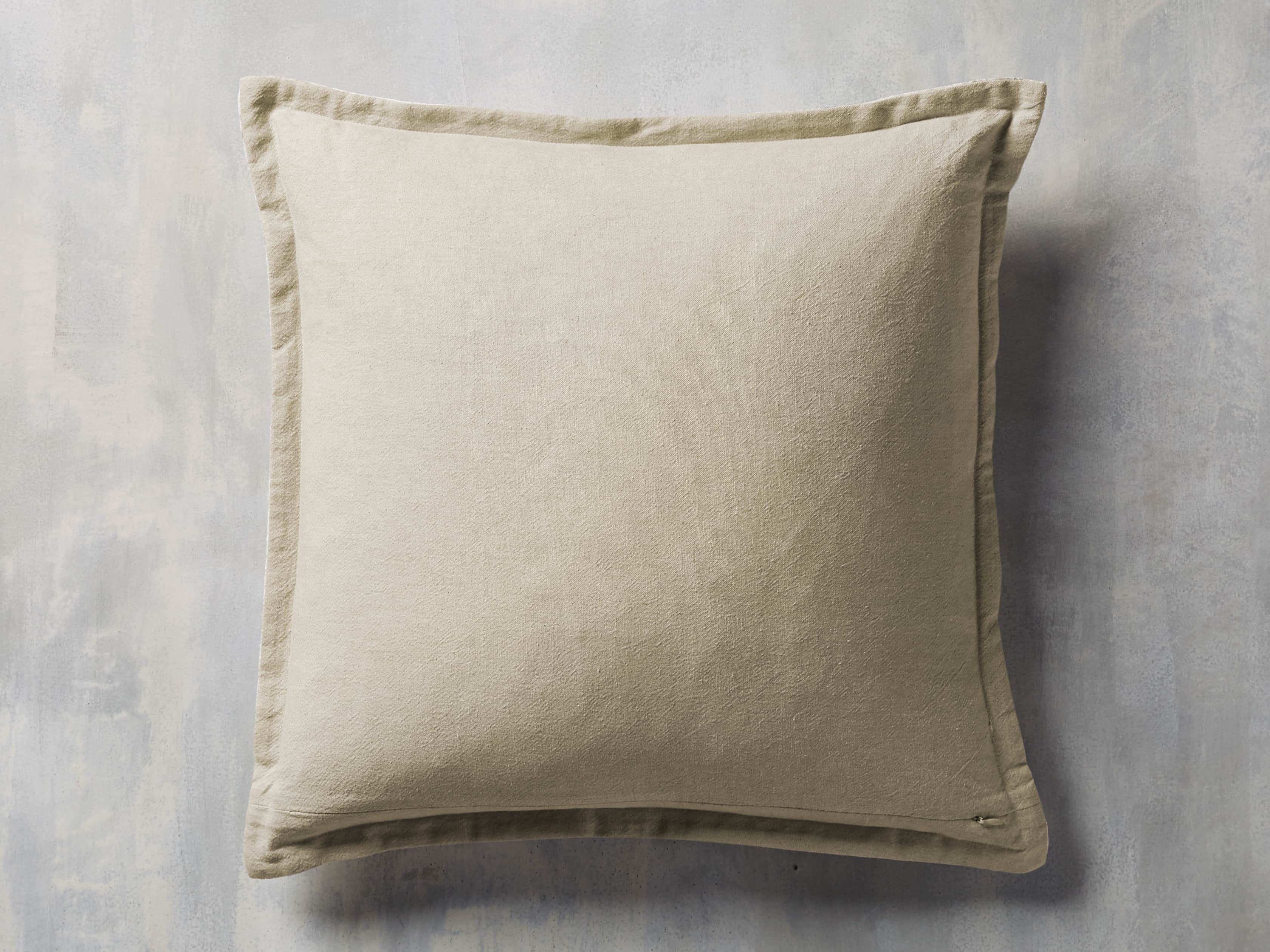 Raina Pillow