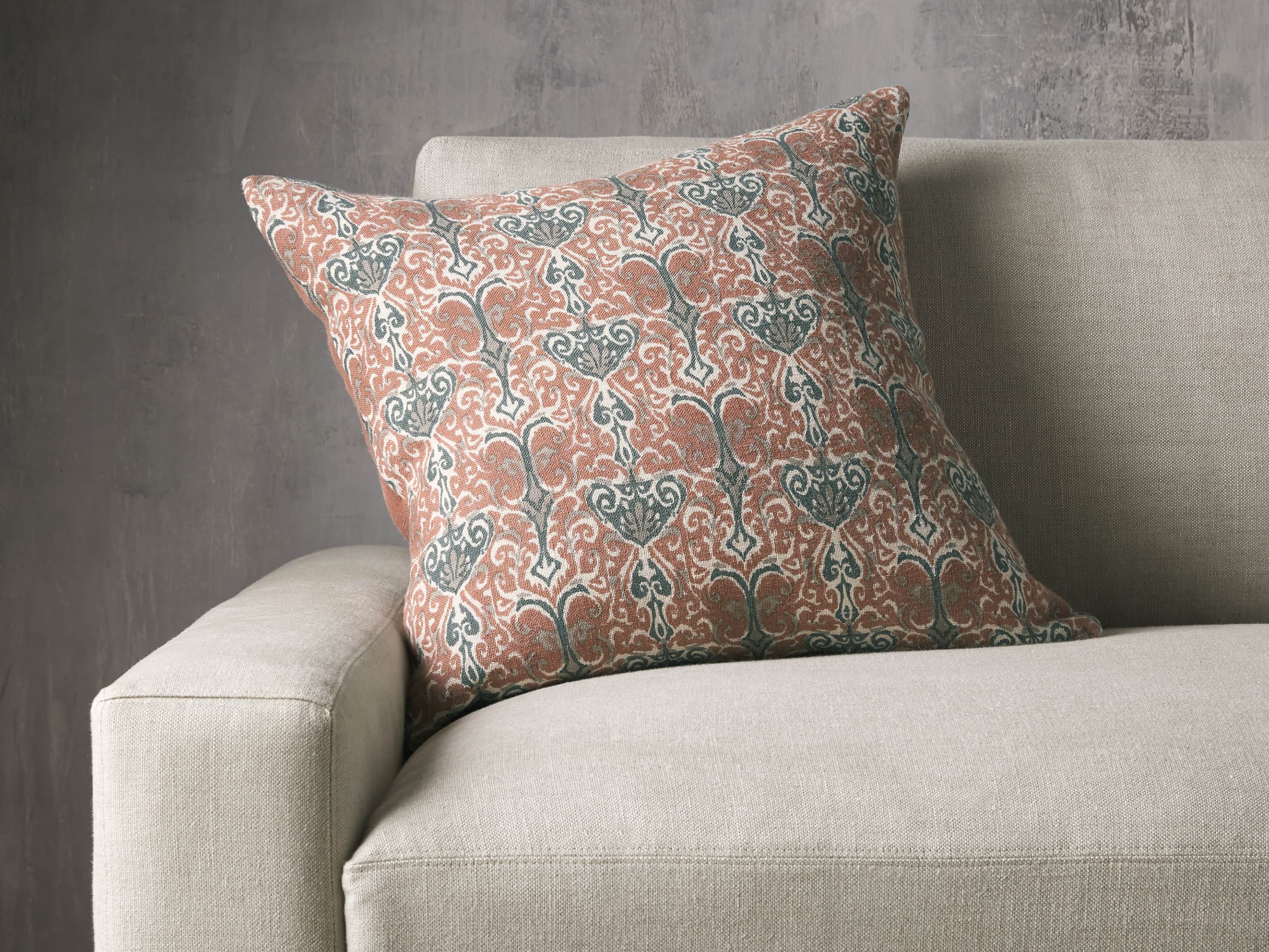 Lomi Pillow Cover in Green | Arhaus