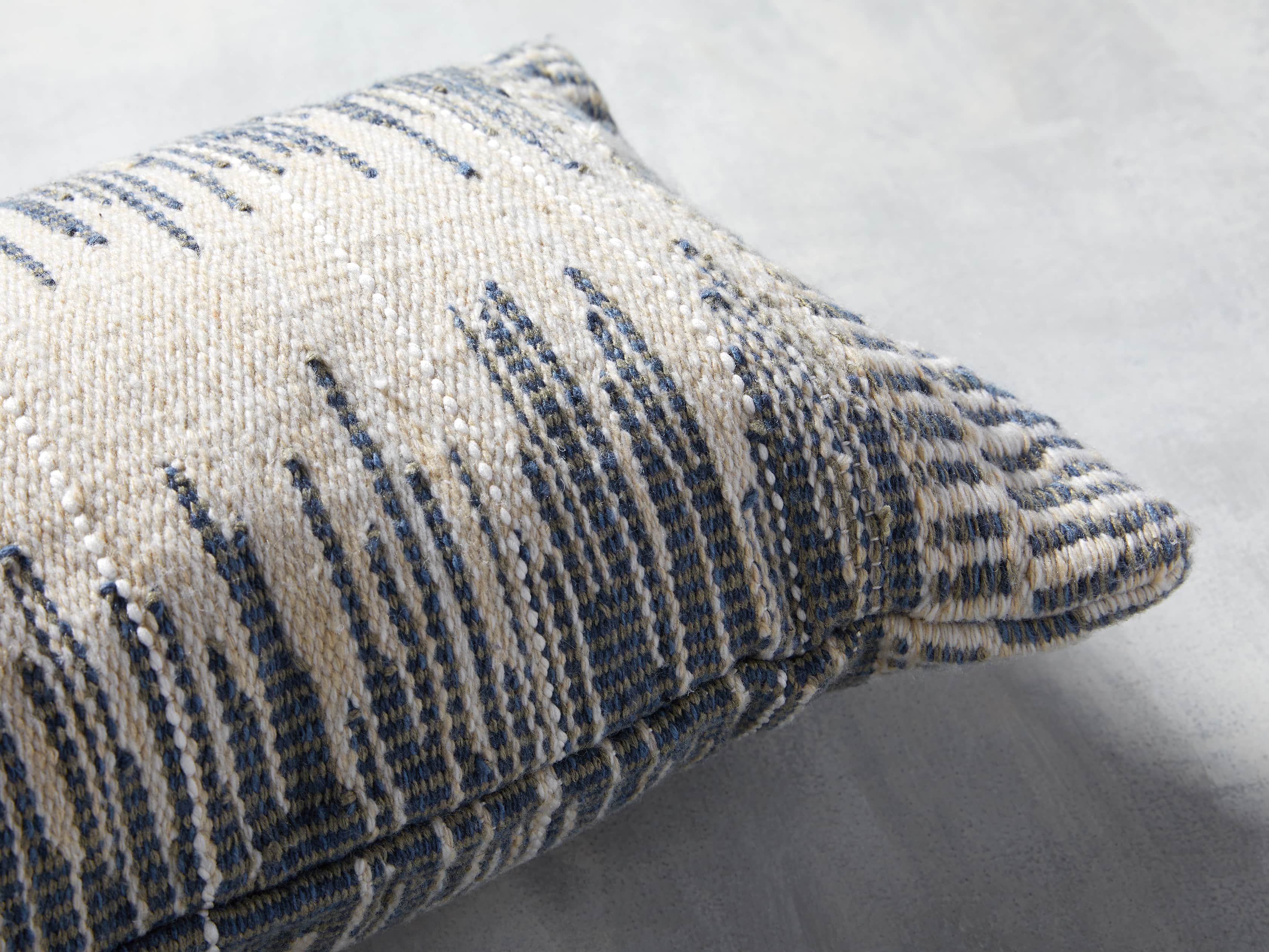 OD ROTHERBY PILLOW, slide 2 of 6