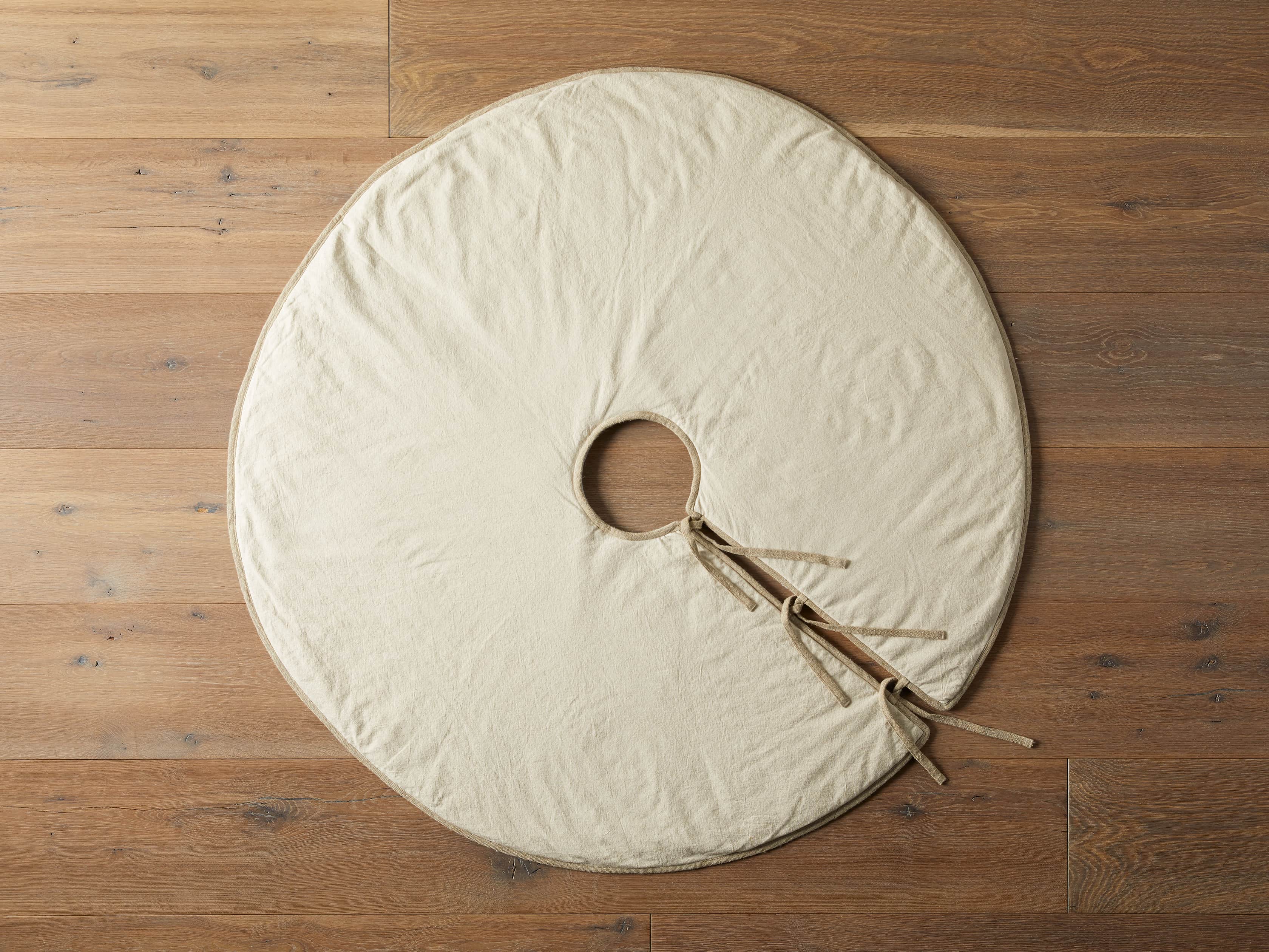 Stone washed Velvet Tree Skirt in Red