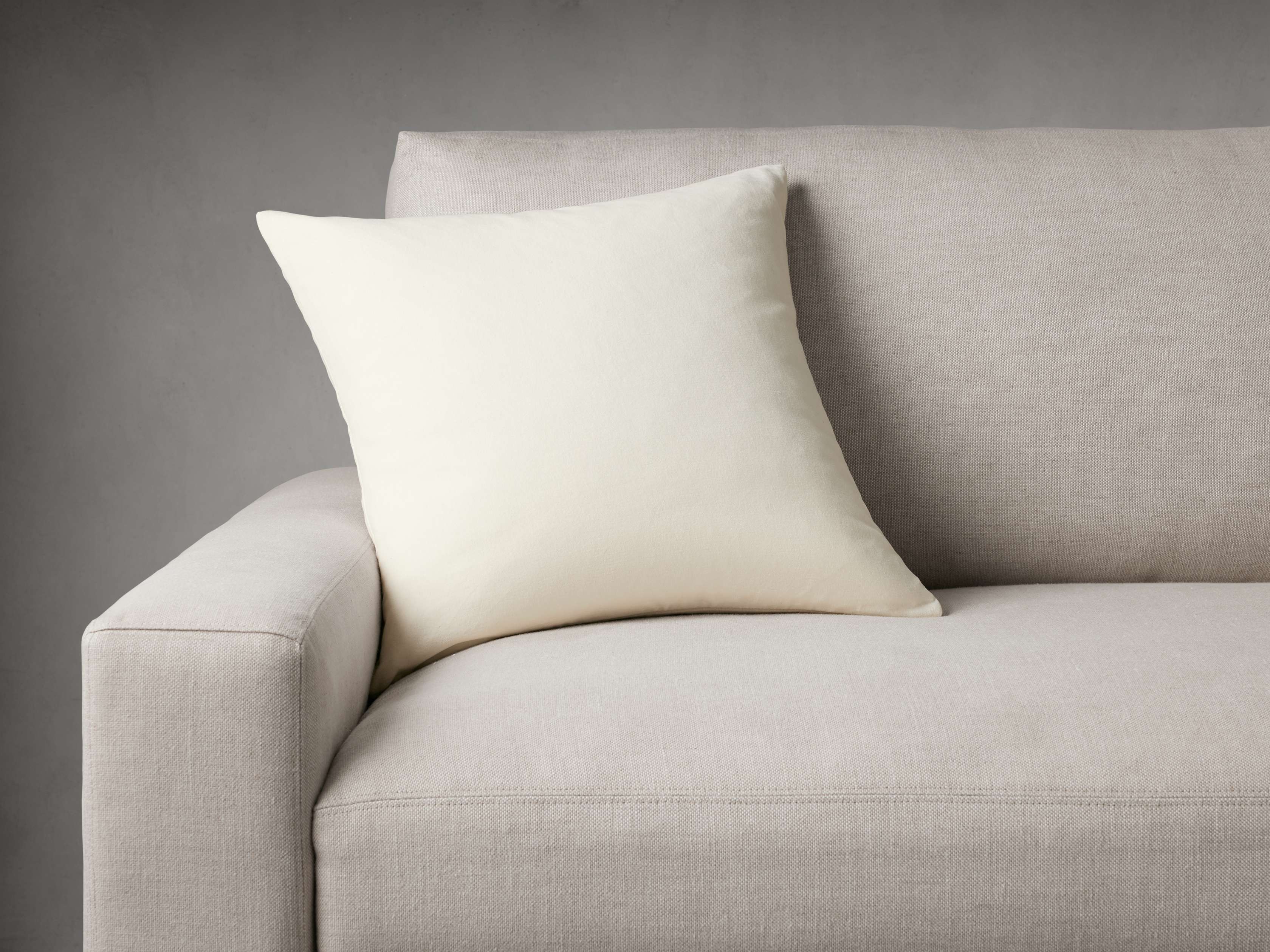 Velvet Pillow Cover in Cashmere