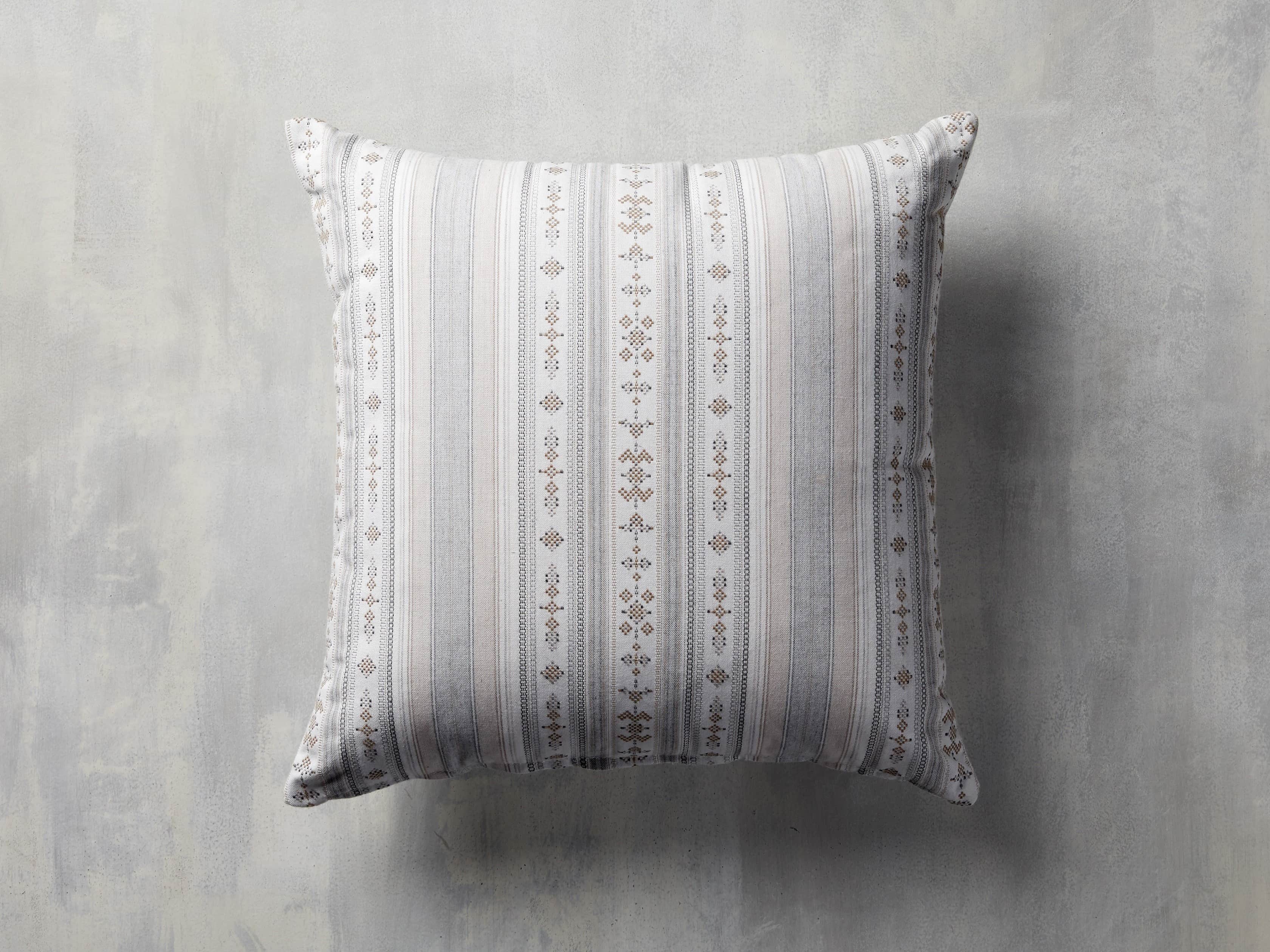 Voyage Indoor/Outdoor Pillow in White