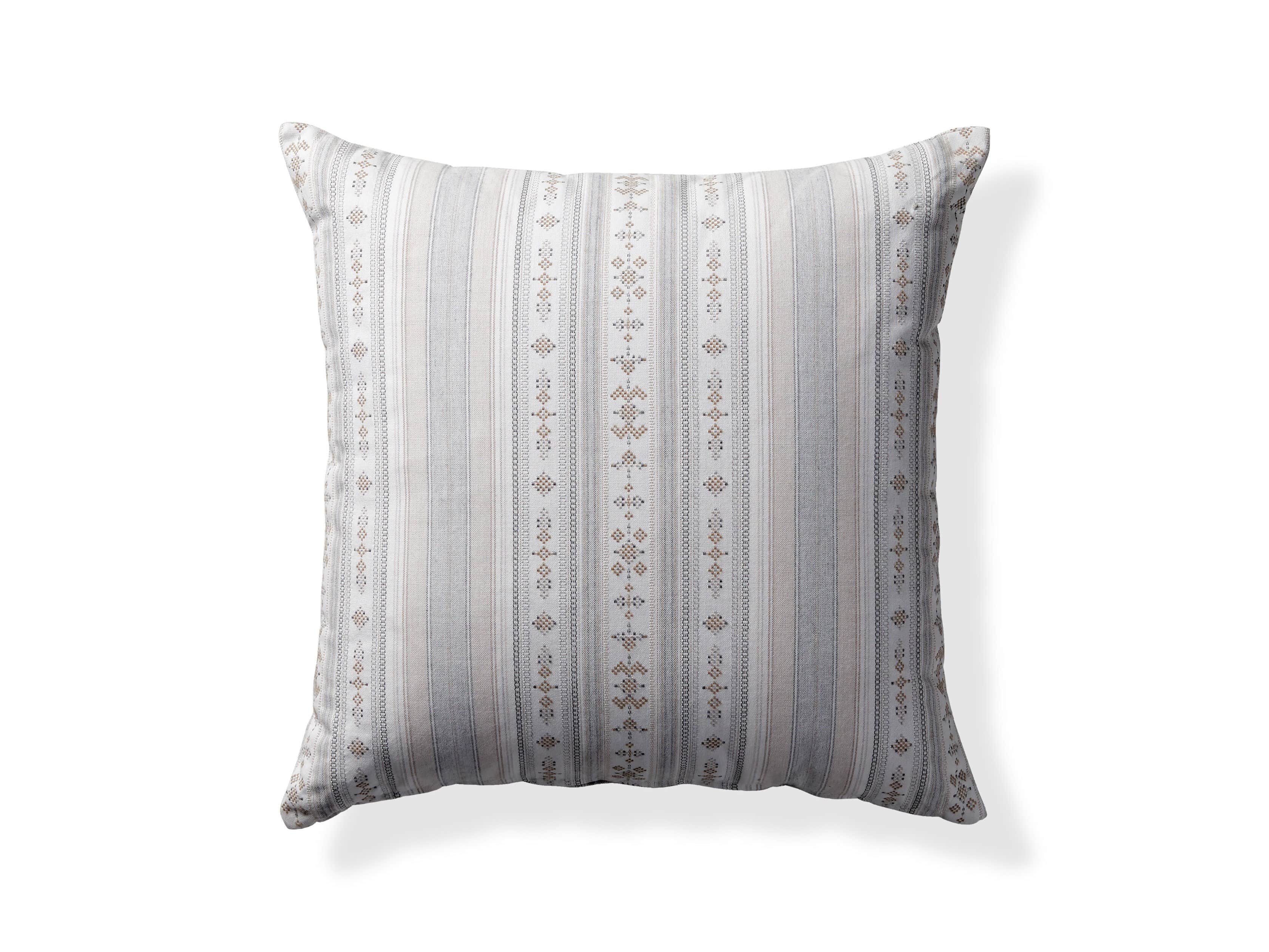 Voyage Indoor/Outdoor Pillow in White