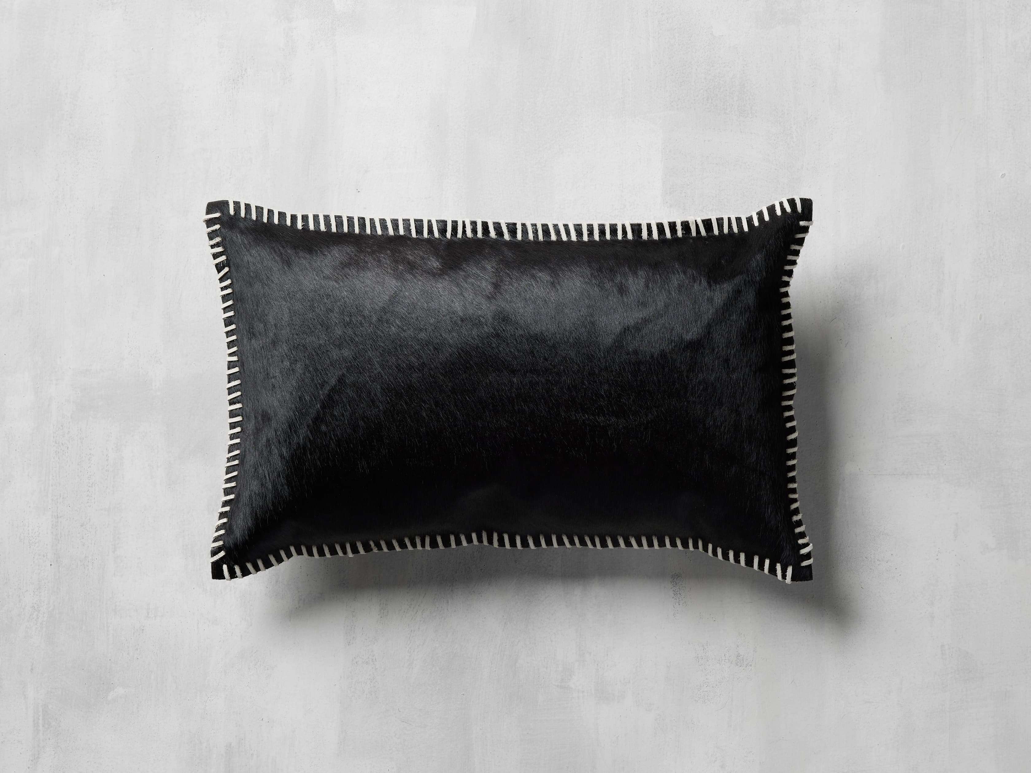 Lomi Pillow Cover – Arhaus