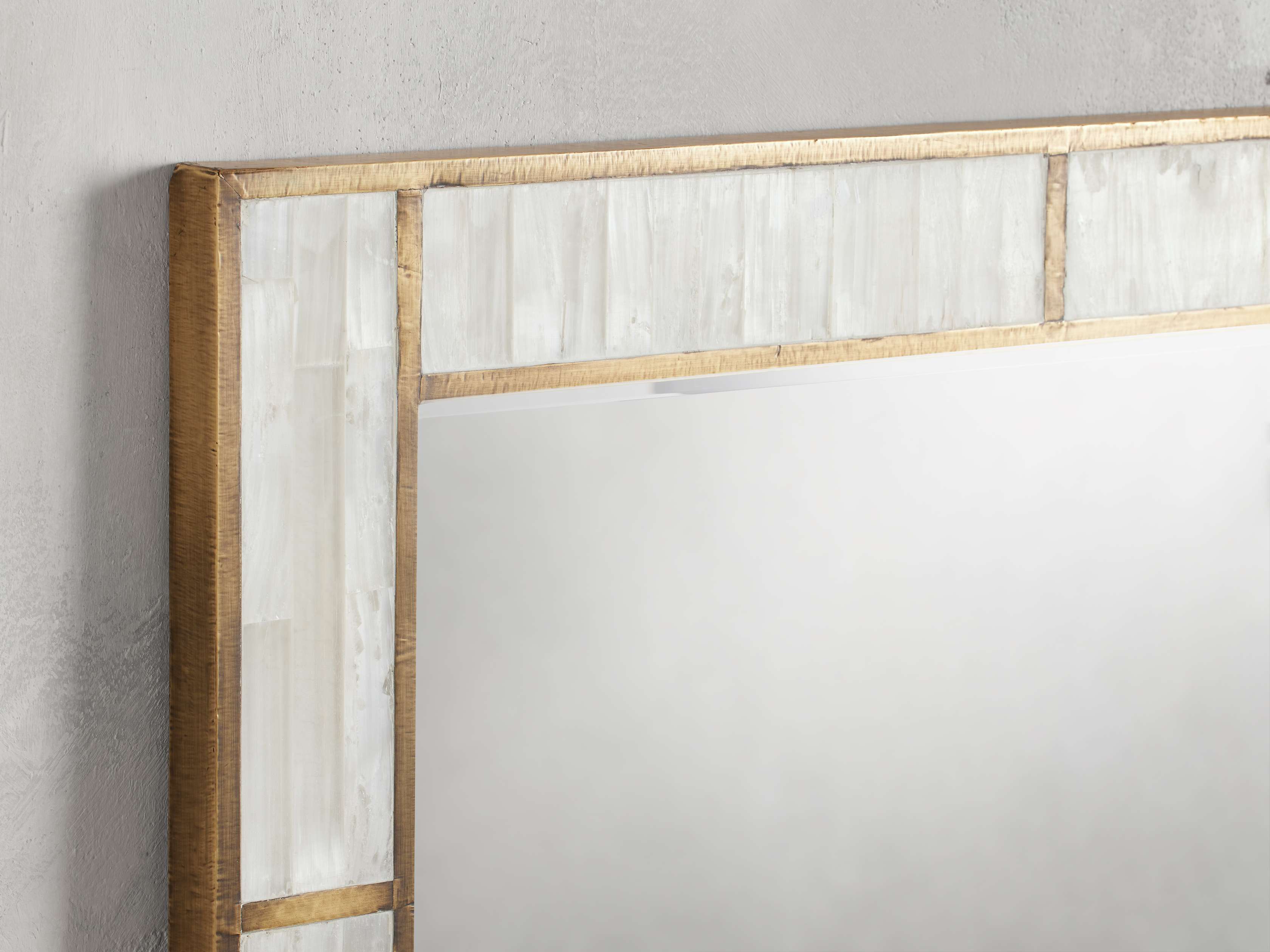Davia Wall Mirror