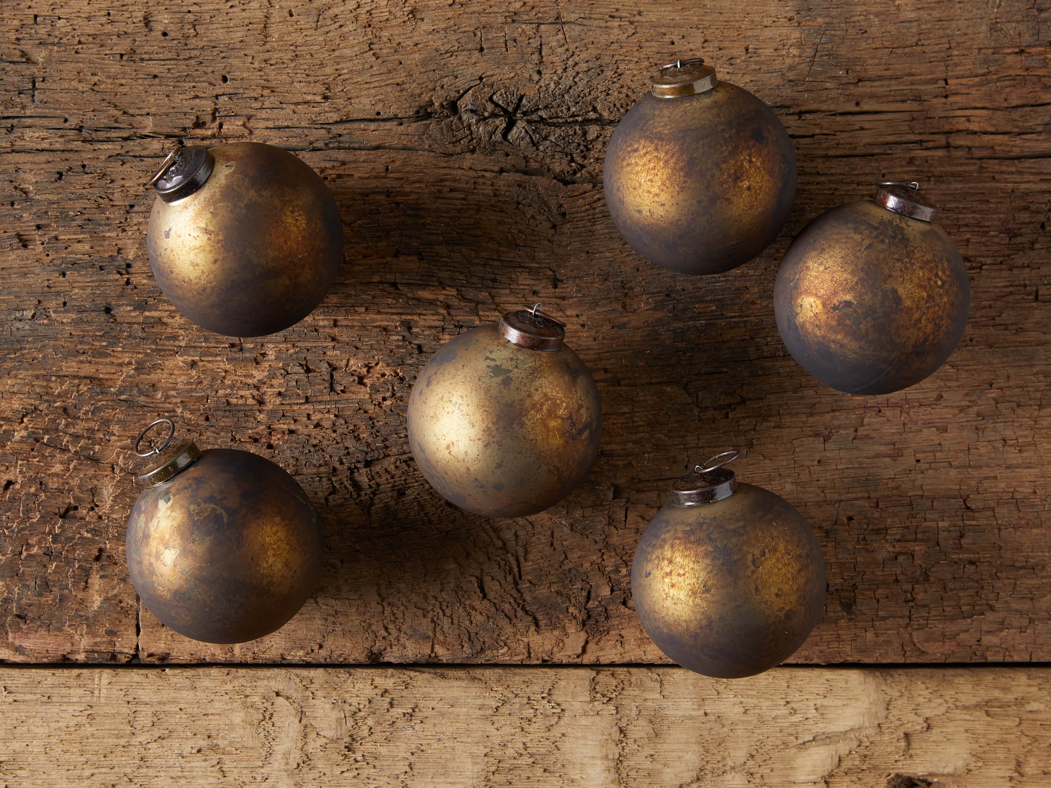 Small Celestial Ornament in Gold (Set of 6), slide 3 of 4