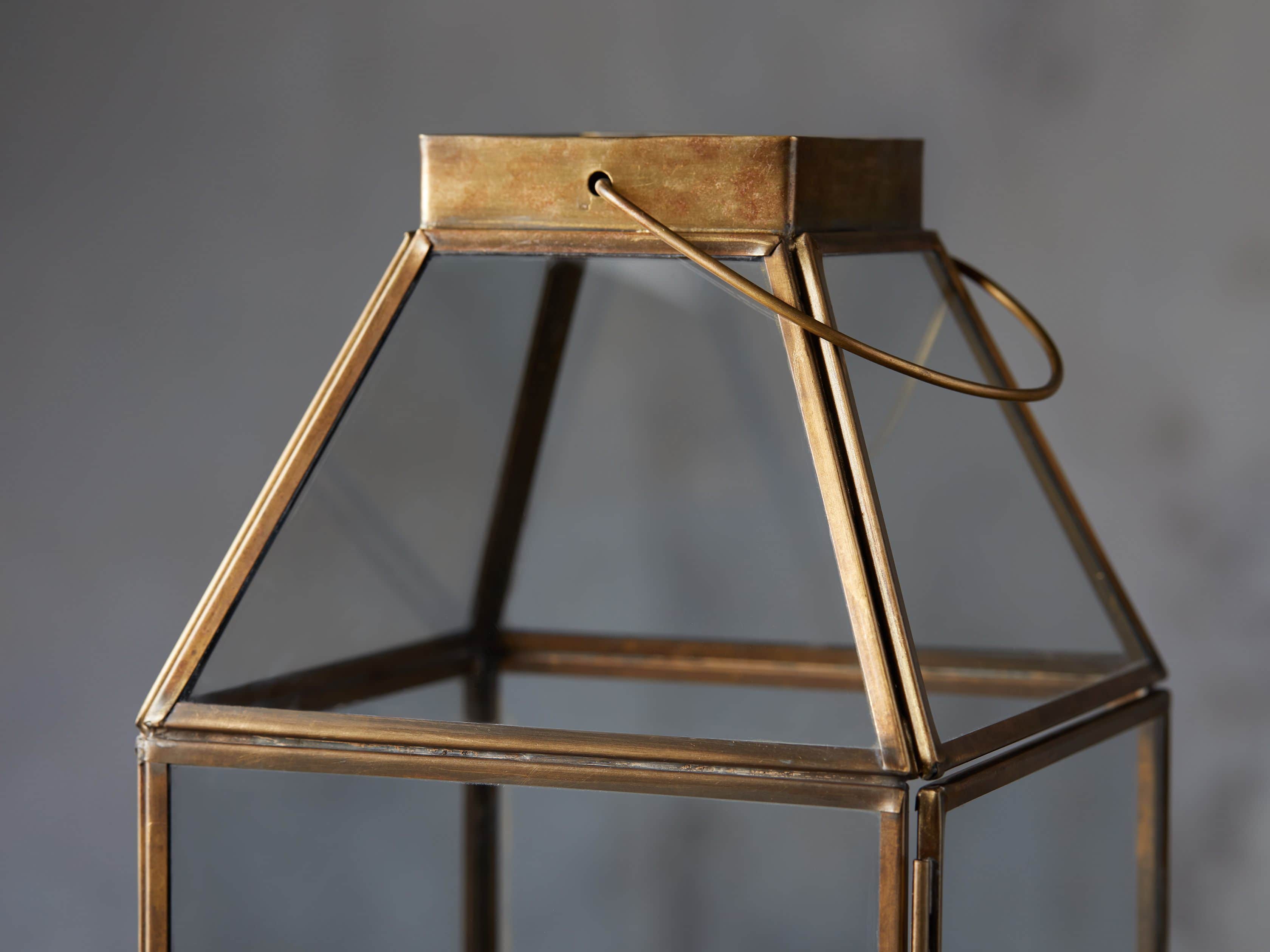 18" Clara lantern, slide 3 of 6