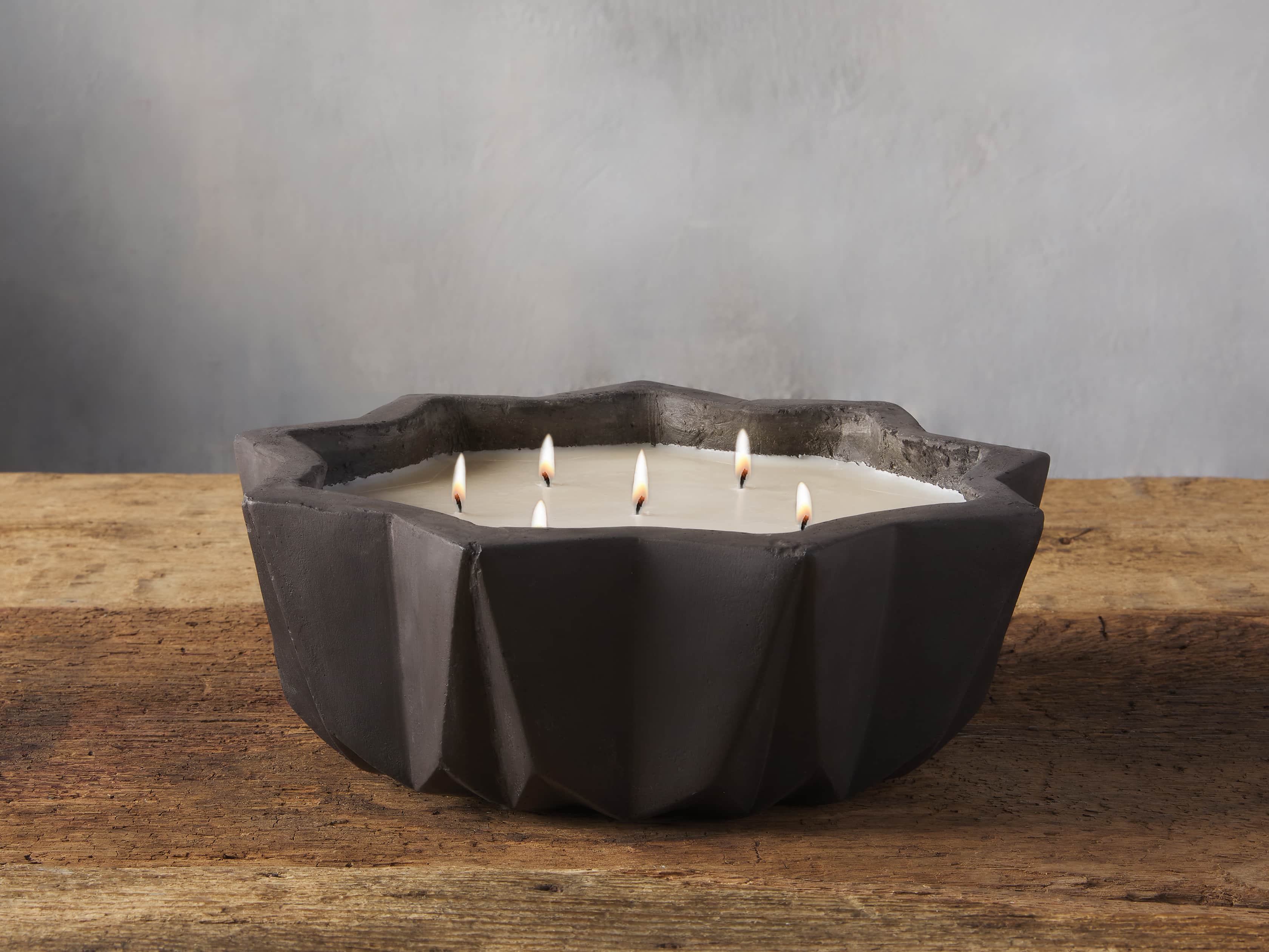Tobacco Amber Moroccan Star Candle, slide 1 of 1