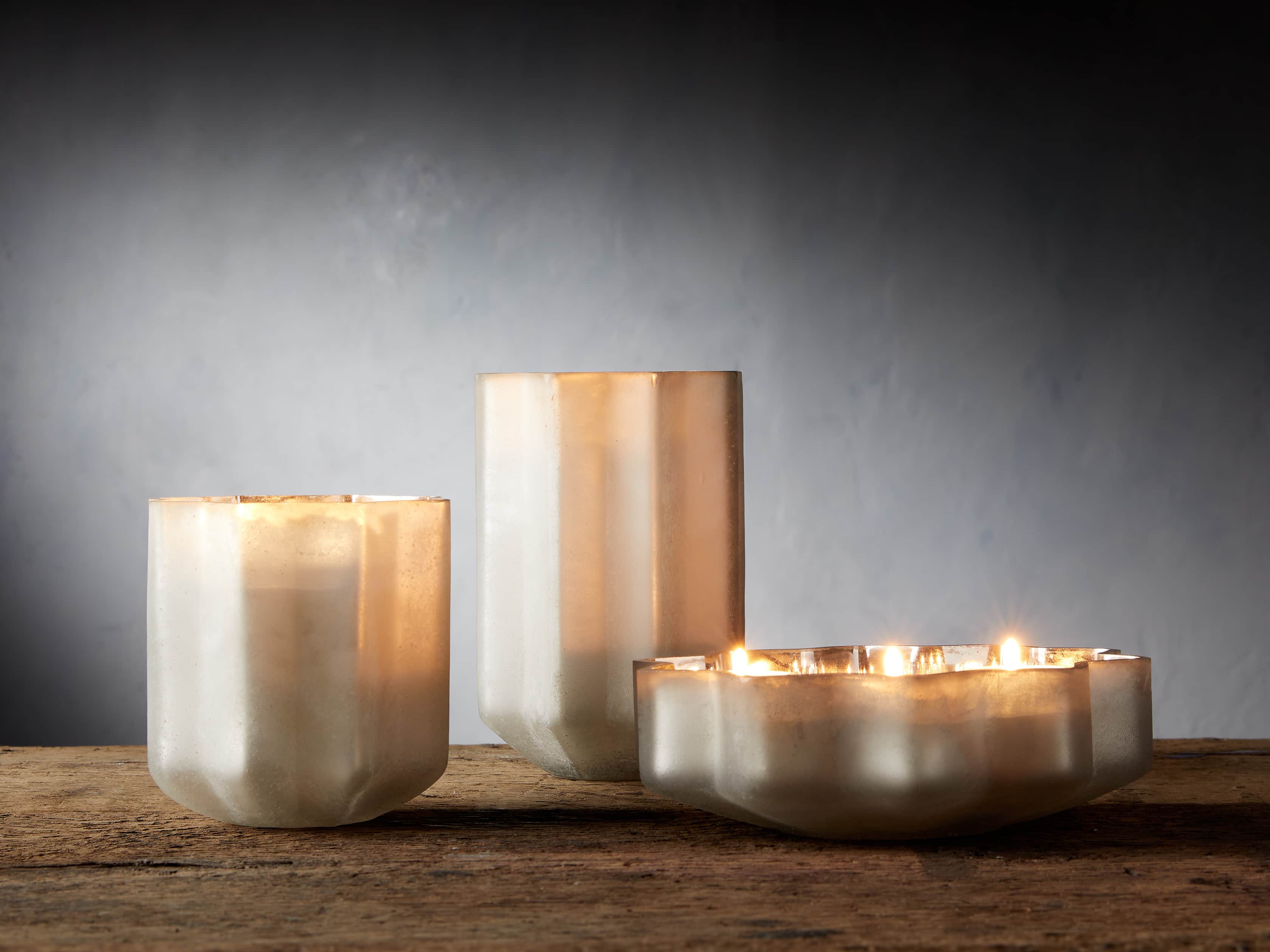 Low Starburst Candle, slide 2 of 4