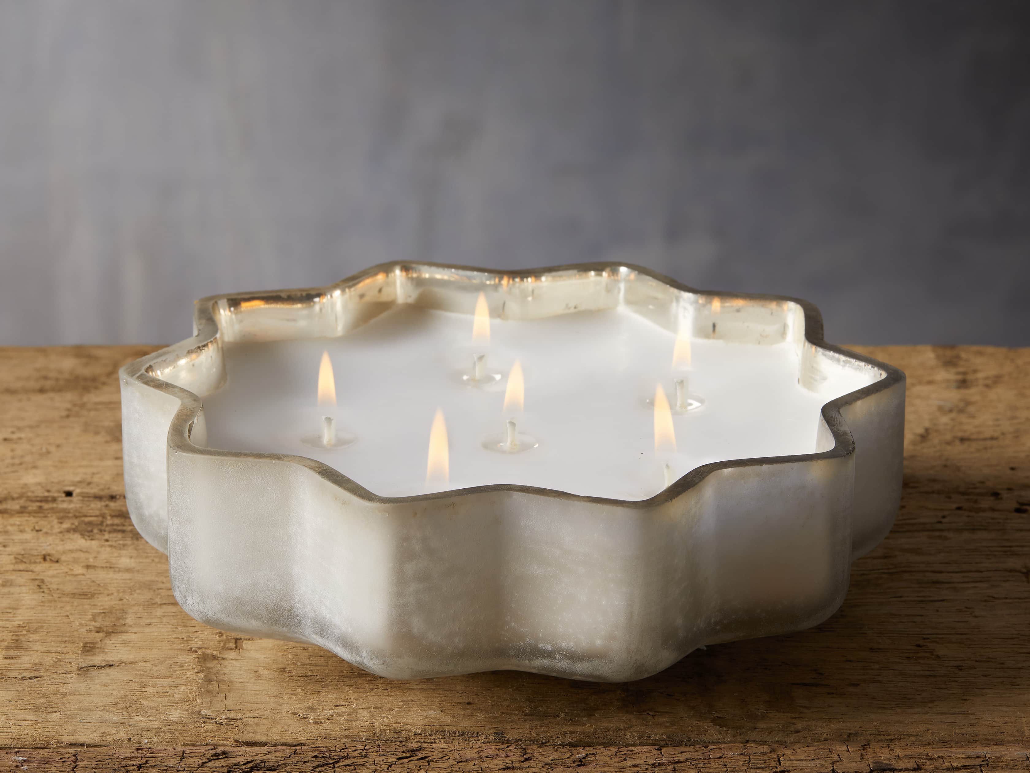 Low Starburst Candle, slide 1 of 3