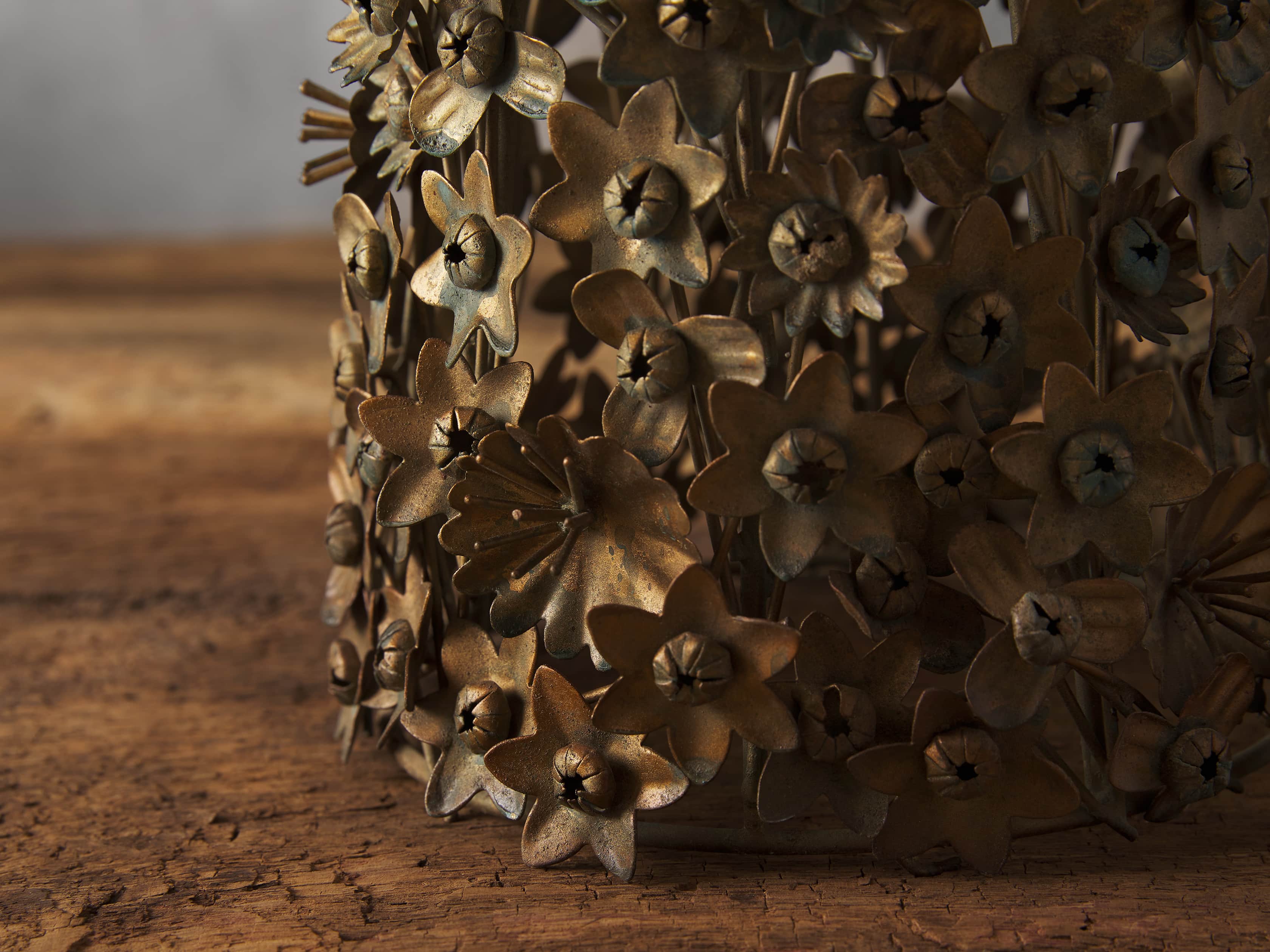 Metal Floral Tree, slide 2 of 2