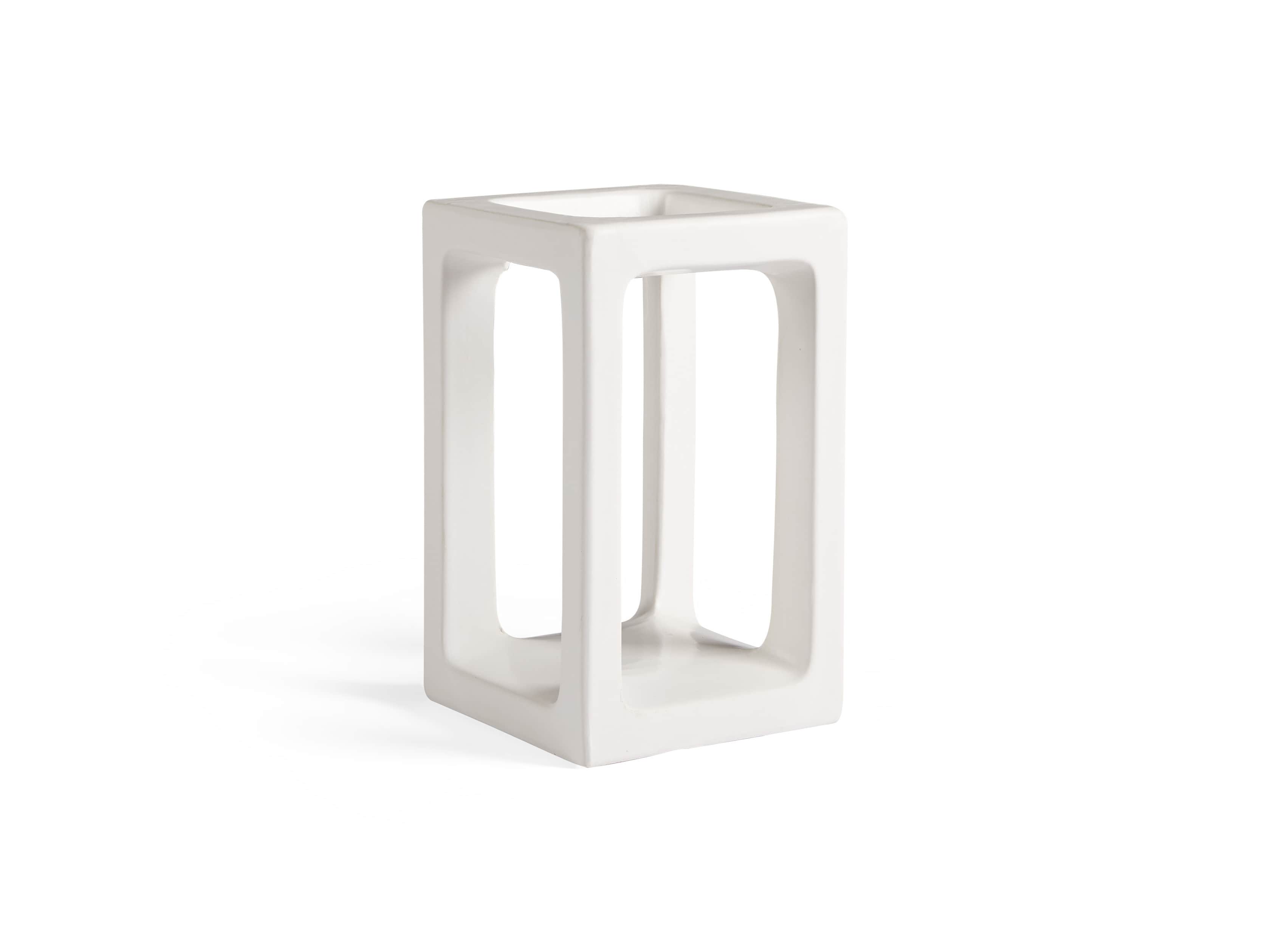 Small Square Pillar Holder