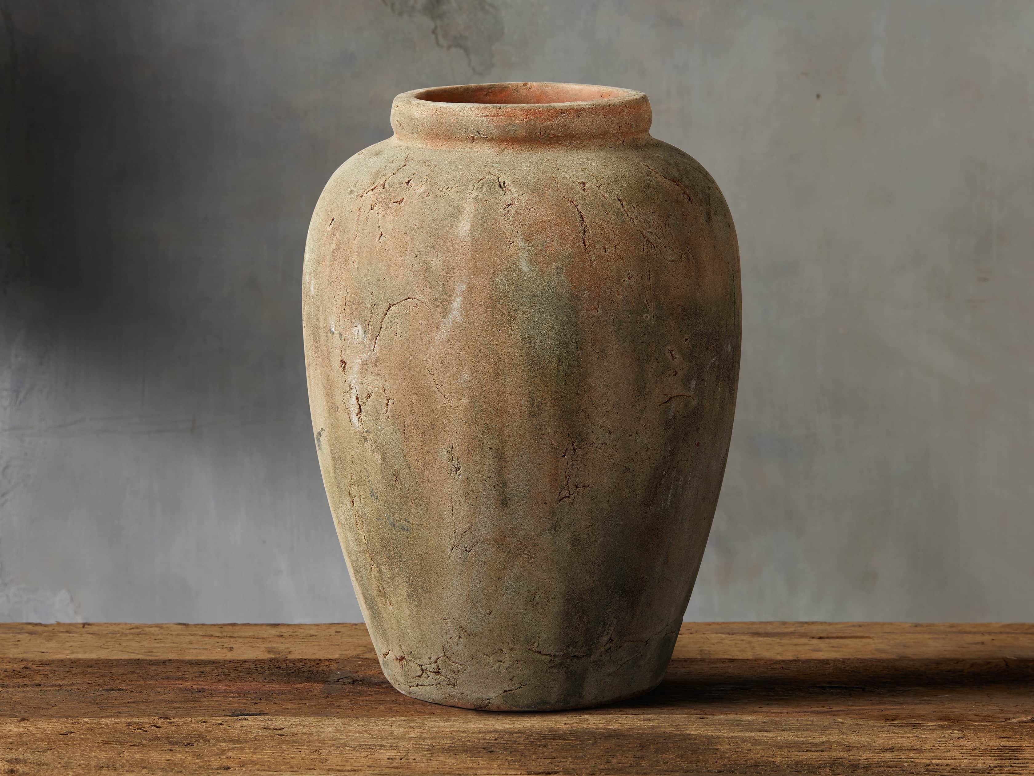 Amphora 19" Vase Arhaus
