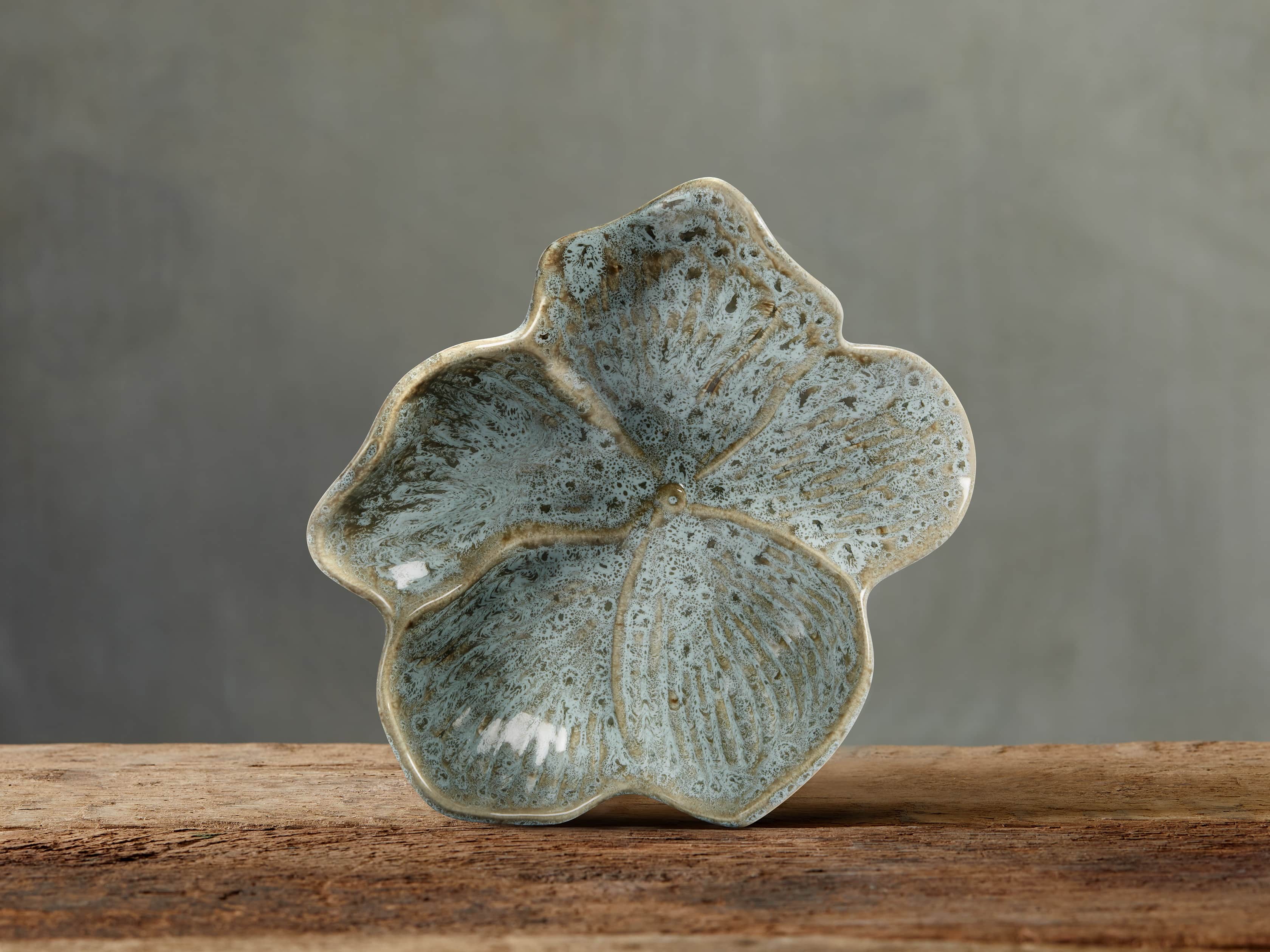 Magnolia 8" Plate in Heather Blue, slide 1 of 5