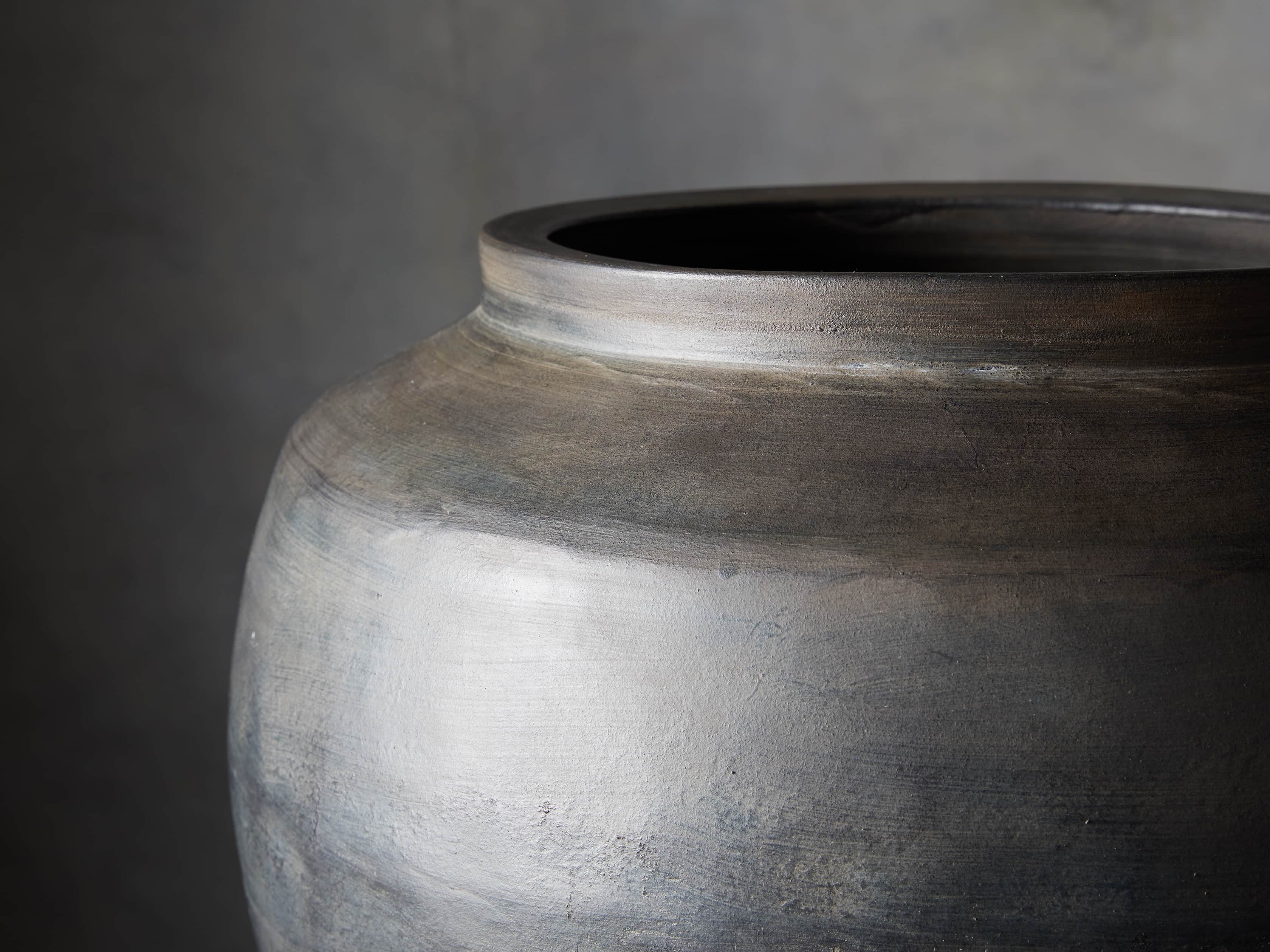 Large Black Vessel, slide 2 of 3