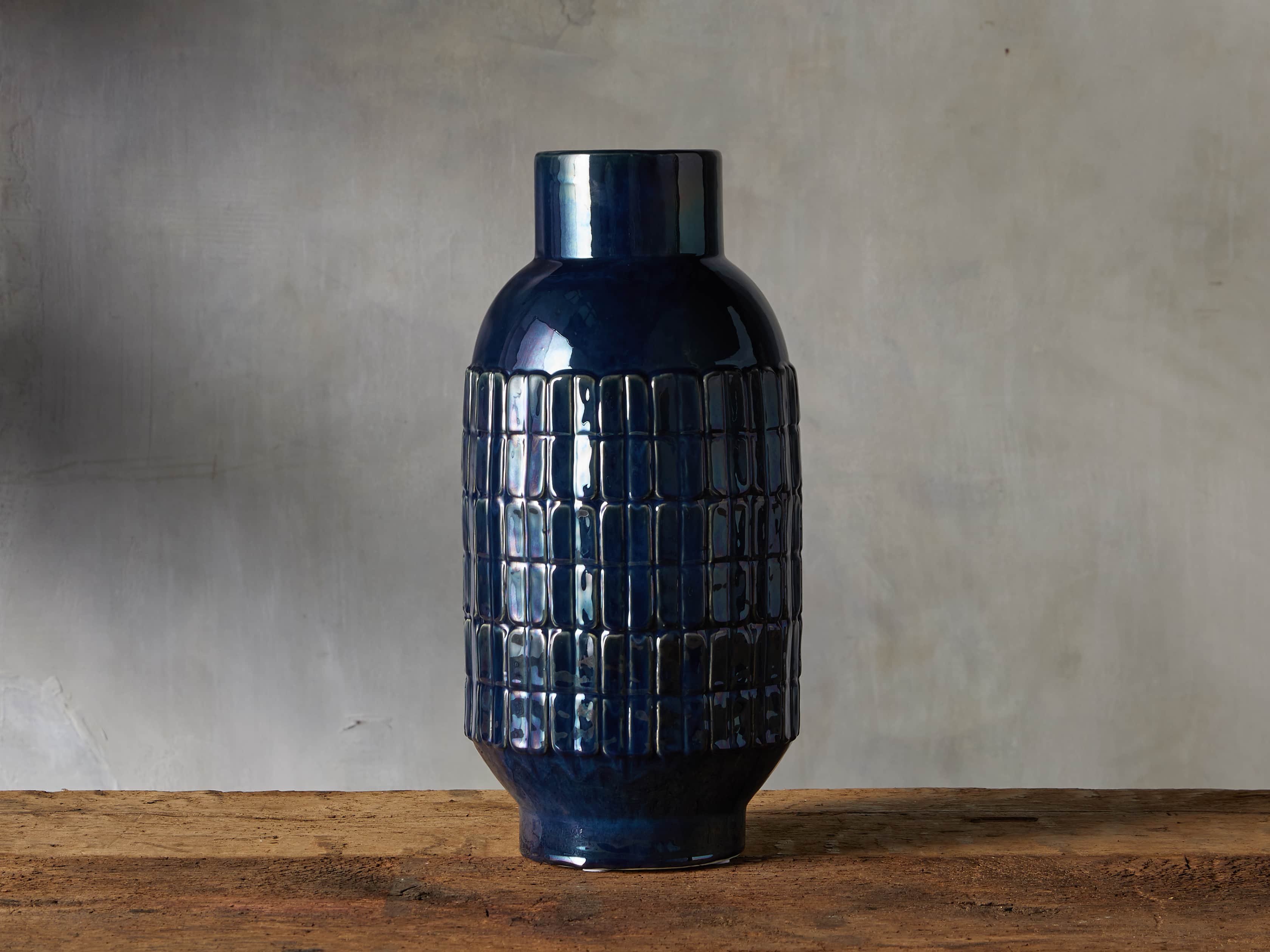 Perth Vase, slide 2 of 4
