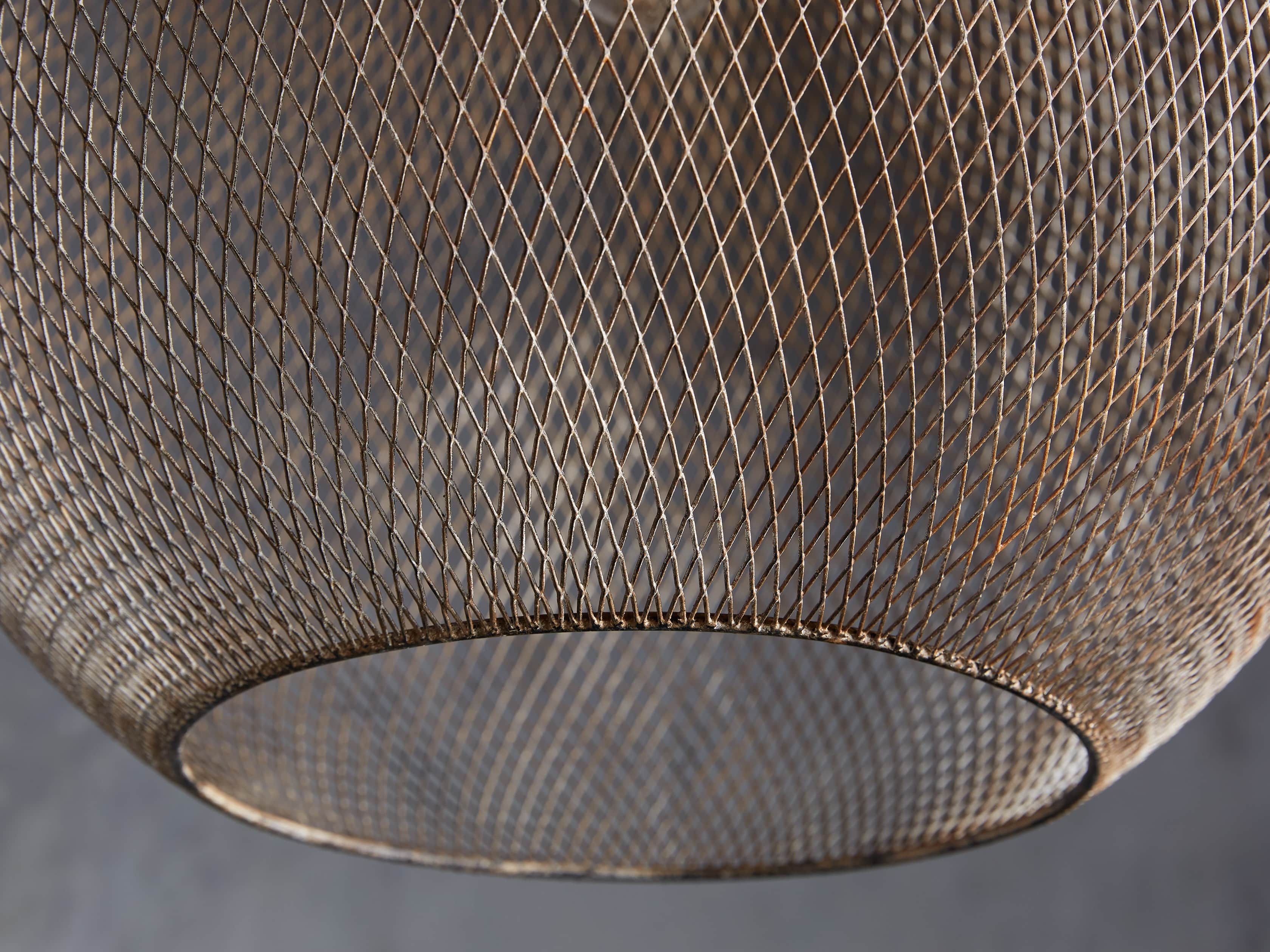 Lanister Mesh Pendant