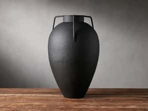 Taddeo Low Pot