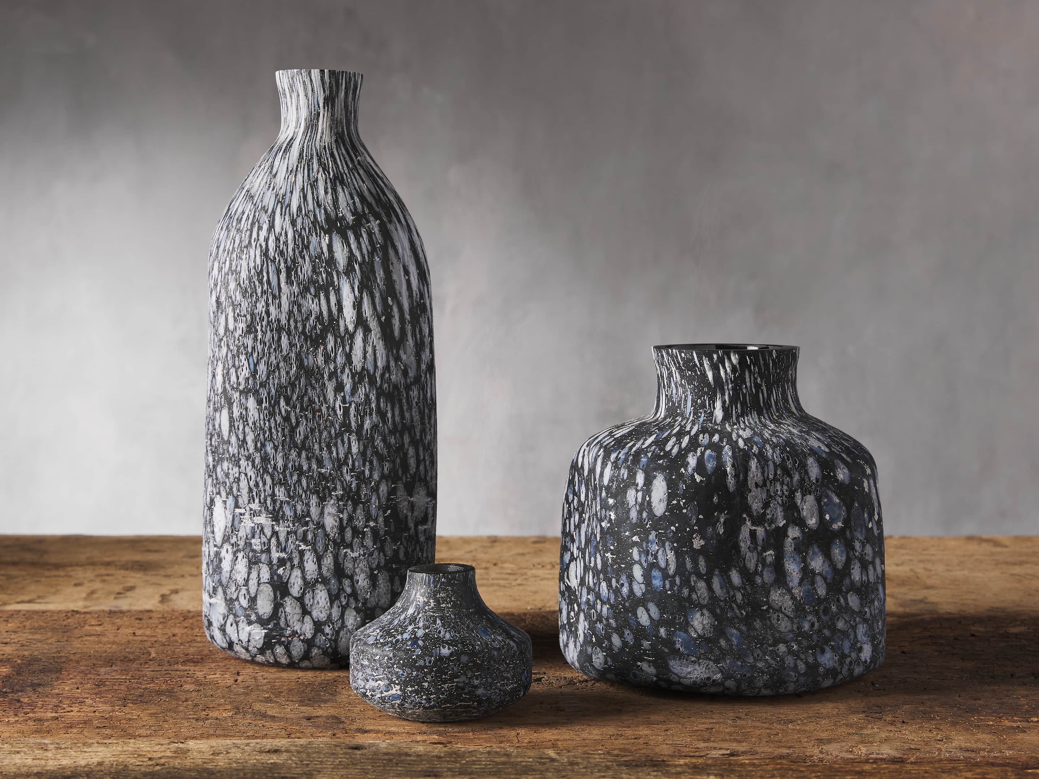 DOTTIE BUD VASE, slide 2 of 2
