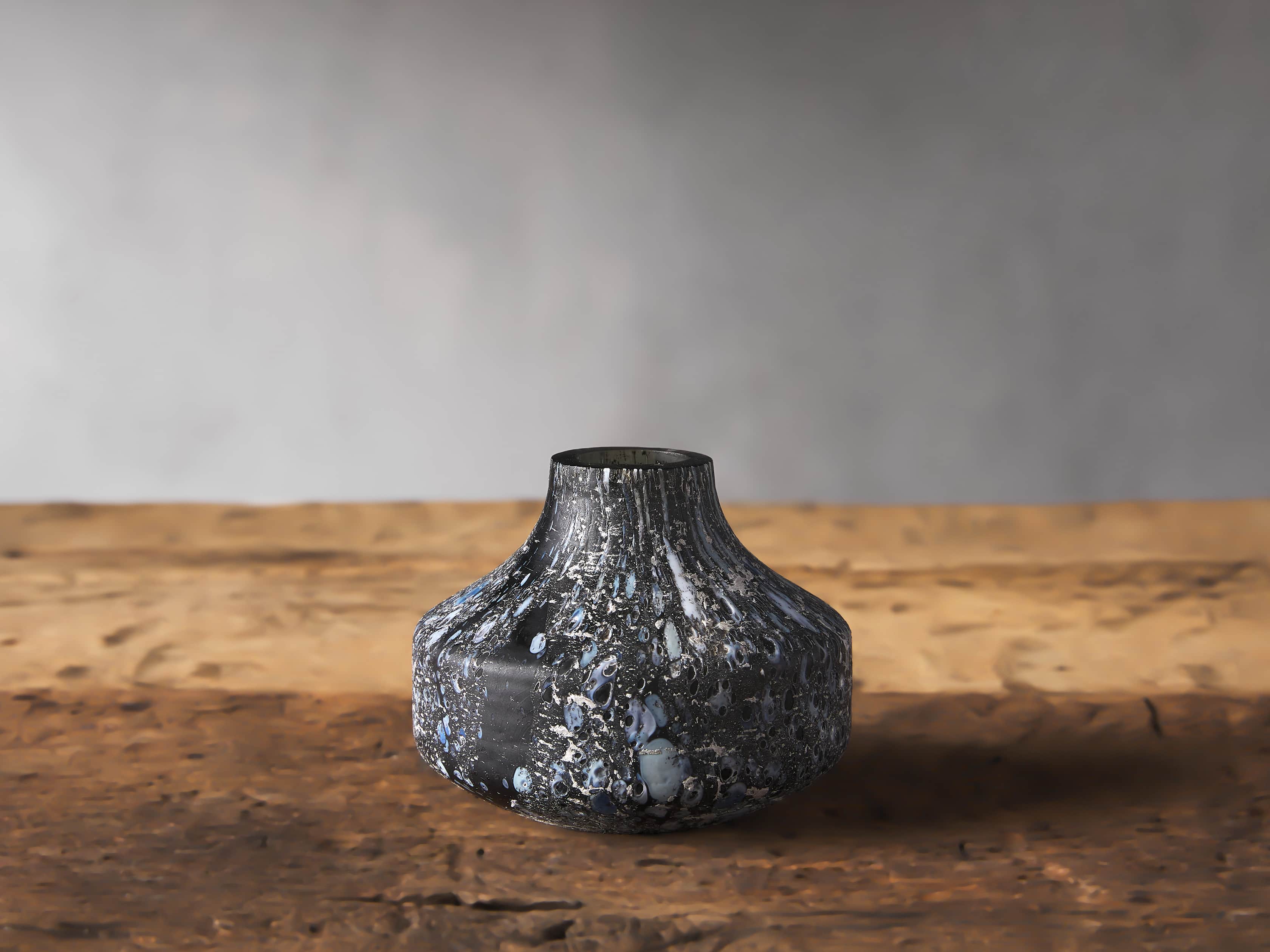 DOTTIE BUD VASE, slide 1 of 2