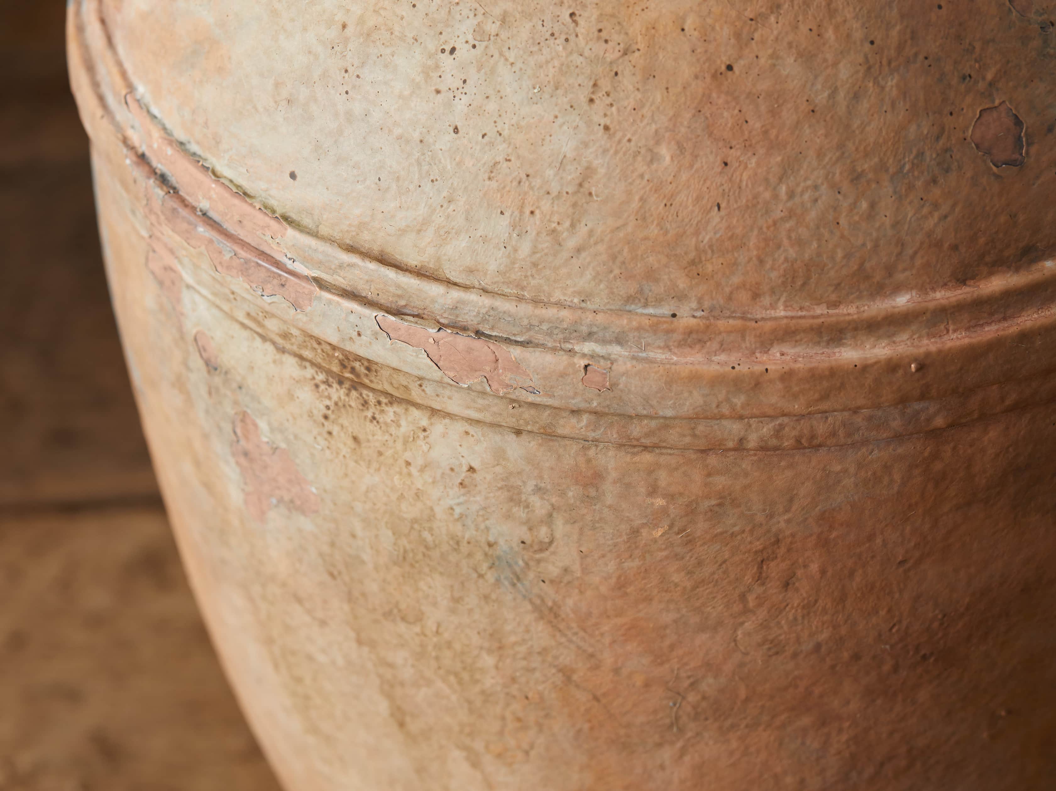Large Ravenna Urn, slide 3 of 6
