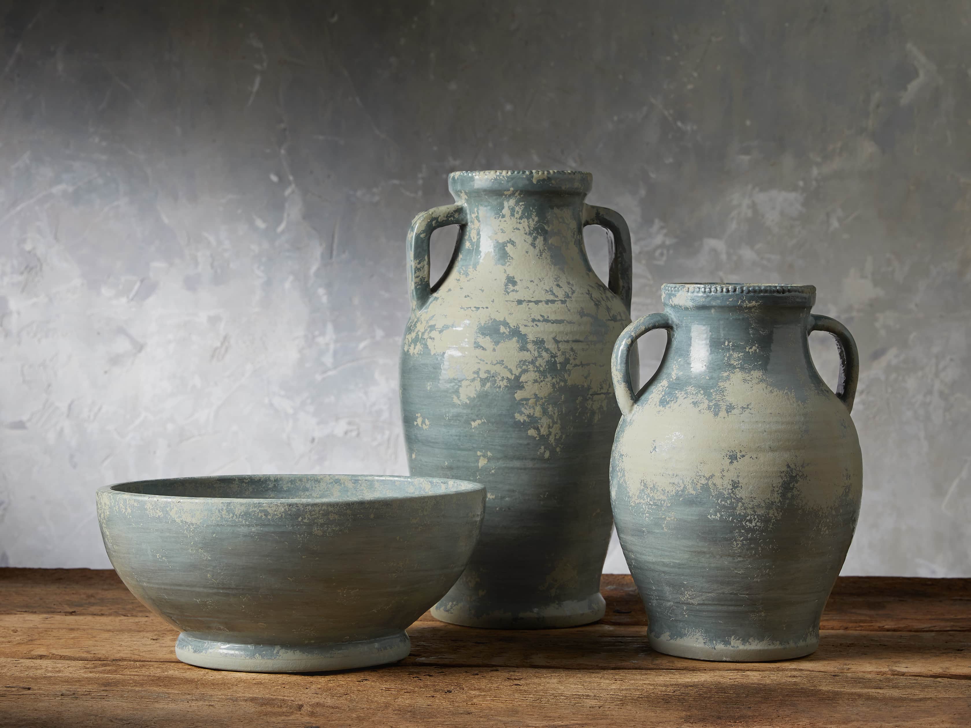 Aquila Urn Arhaus