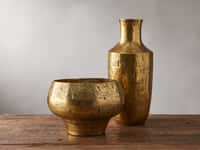 Thira Vase